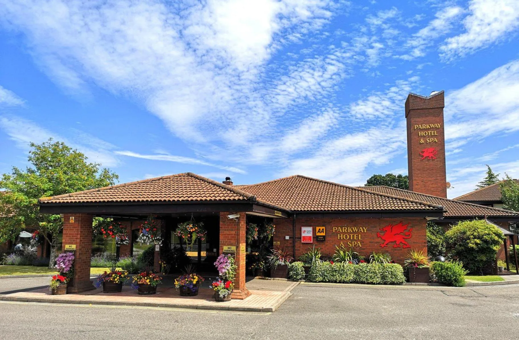 Property building in Parkway Hotel &amp; Spa