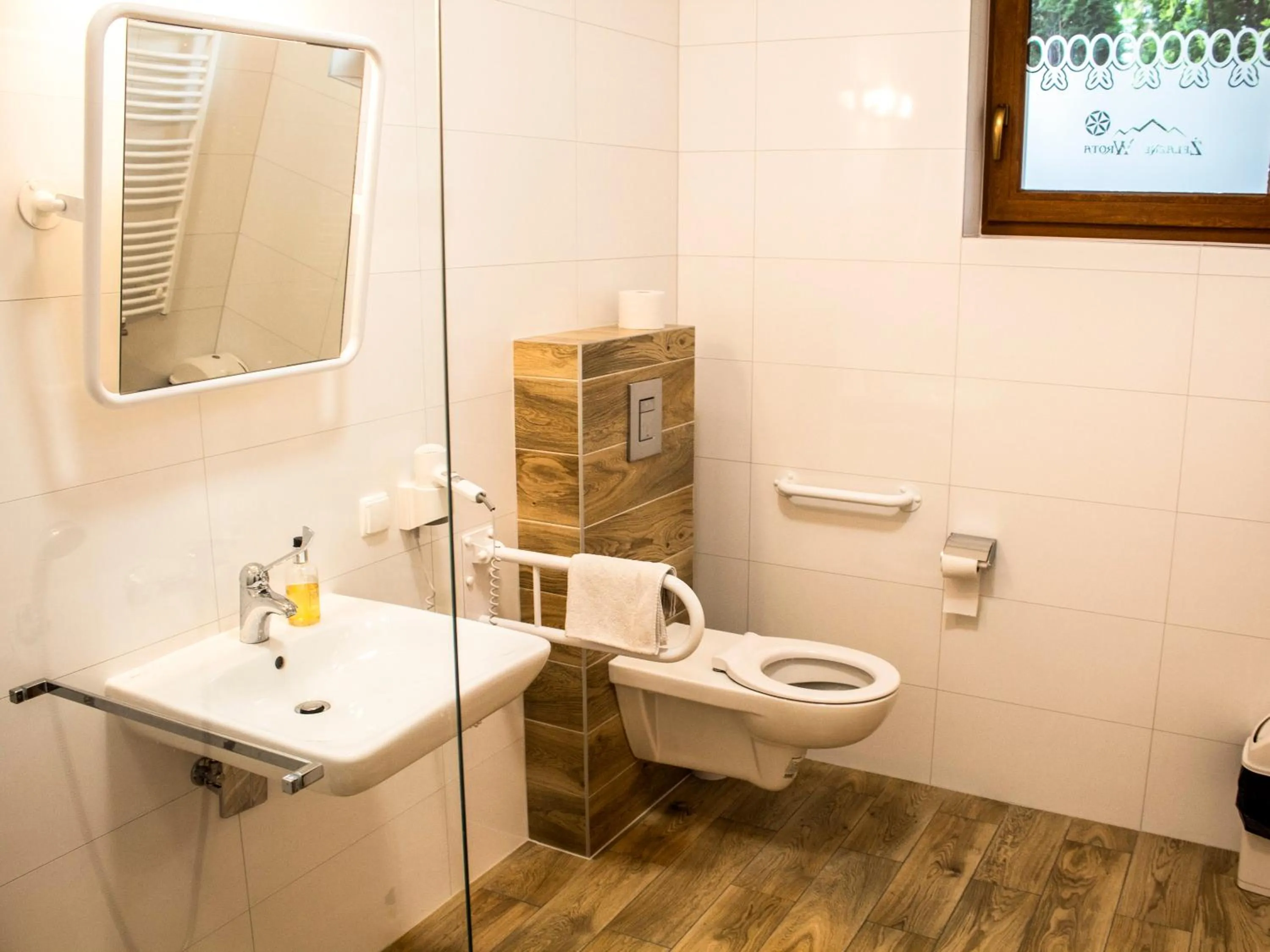 Shower in Żelazne Wrota