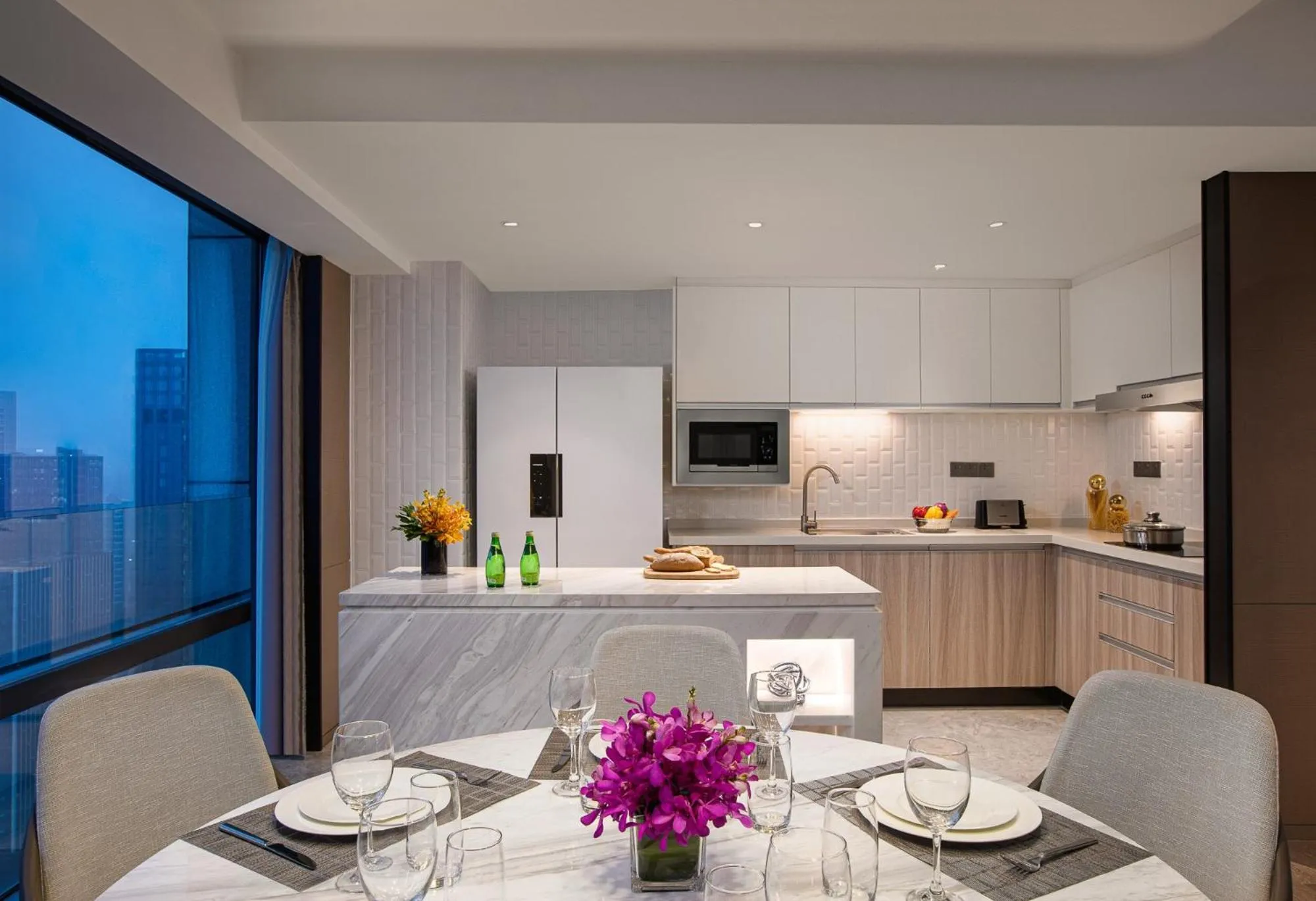 Kitchen or kitchenette in Somerset IOC Hangzhou