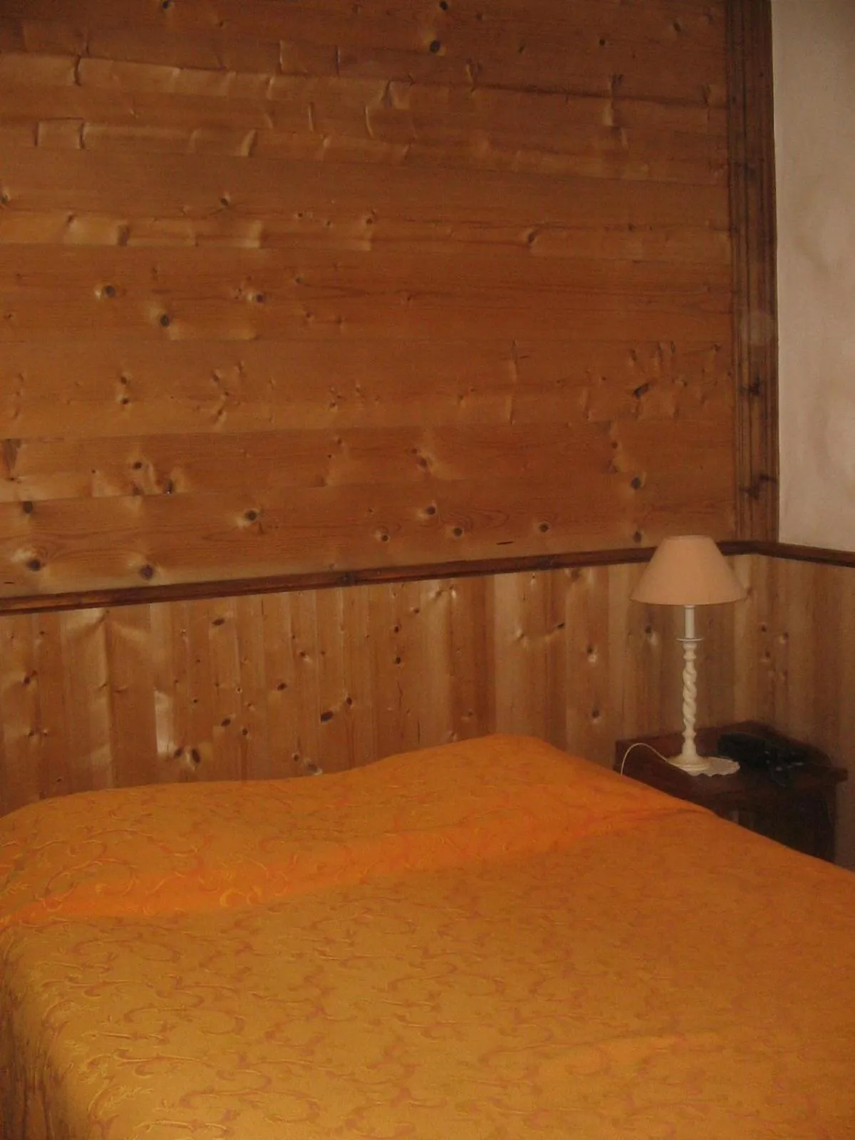 Bed in Le Relais de l'Abbaye