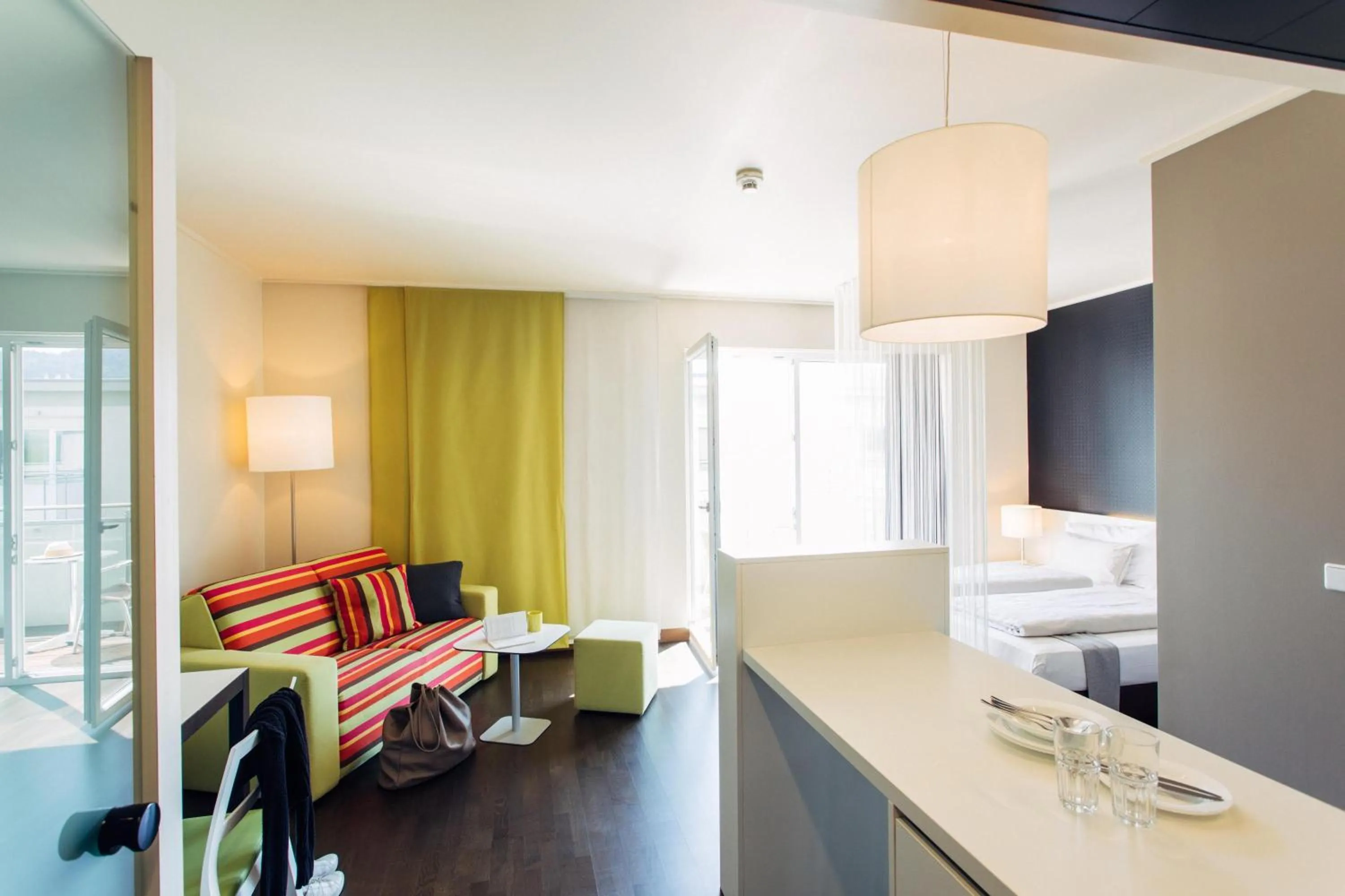 Photo of the whole room in harry's home Linz-Urfahr hotel & apartments