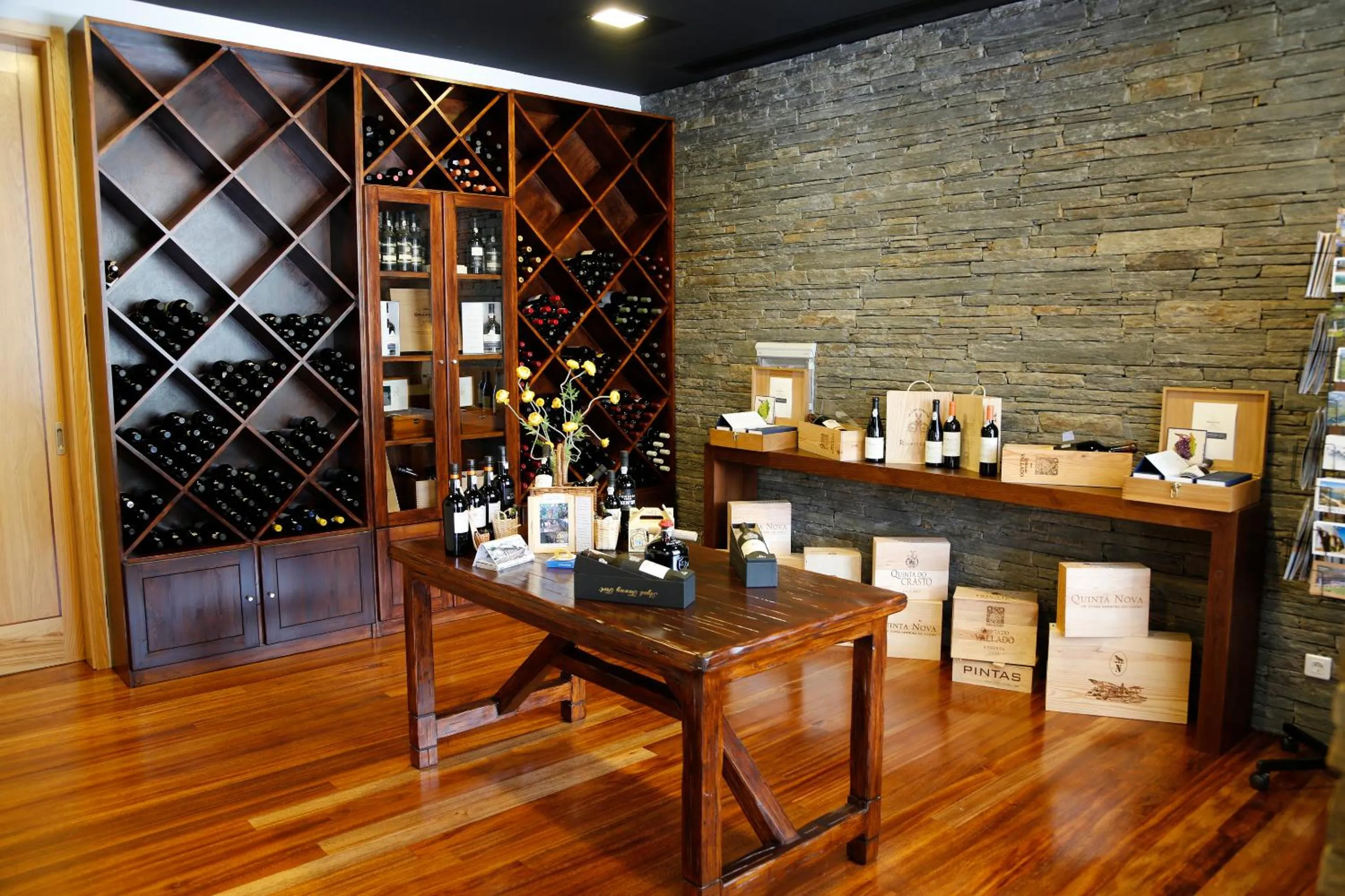 On-site shops in LBV House Hotel