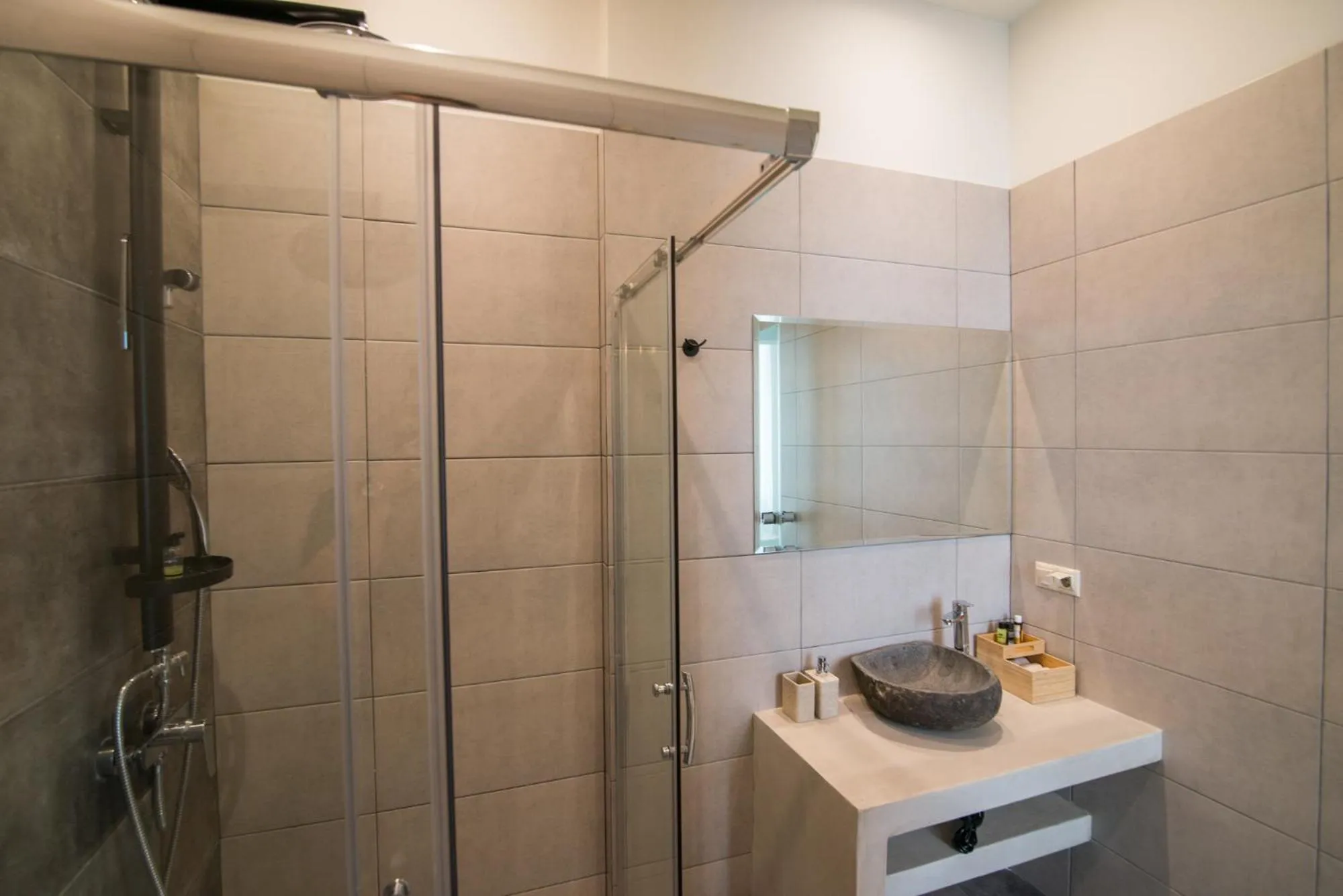 Shower in Ederlezi Boutique Hotel