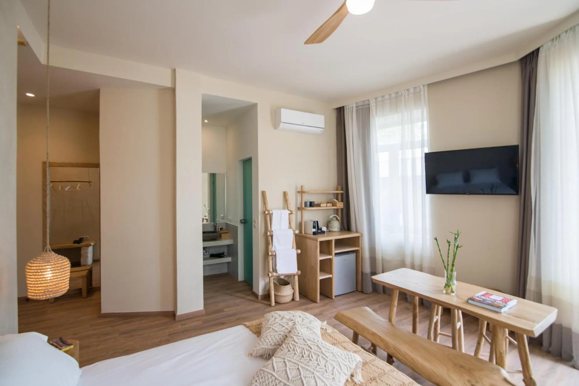 Bedroom, Bed in Ederlezi Boutique Hotel