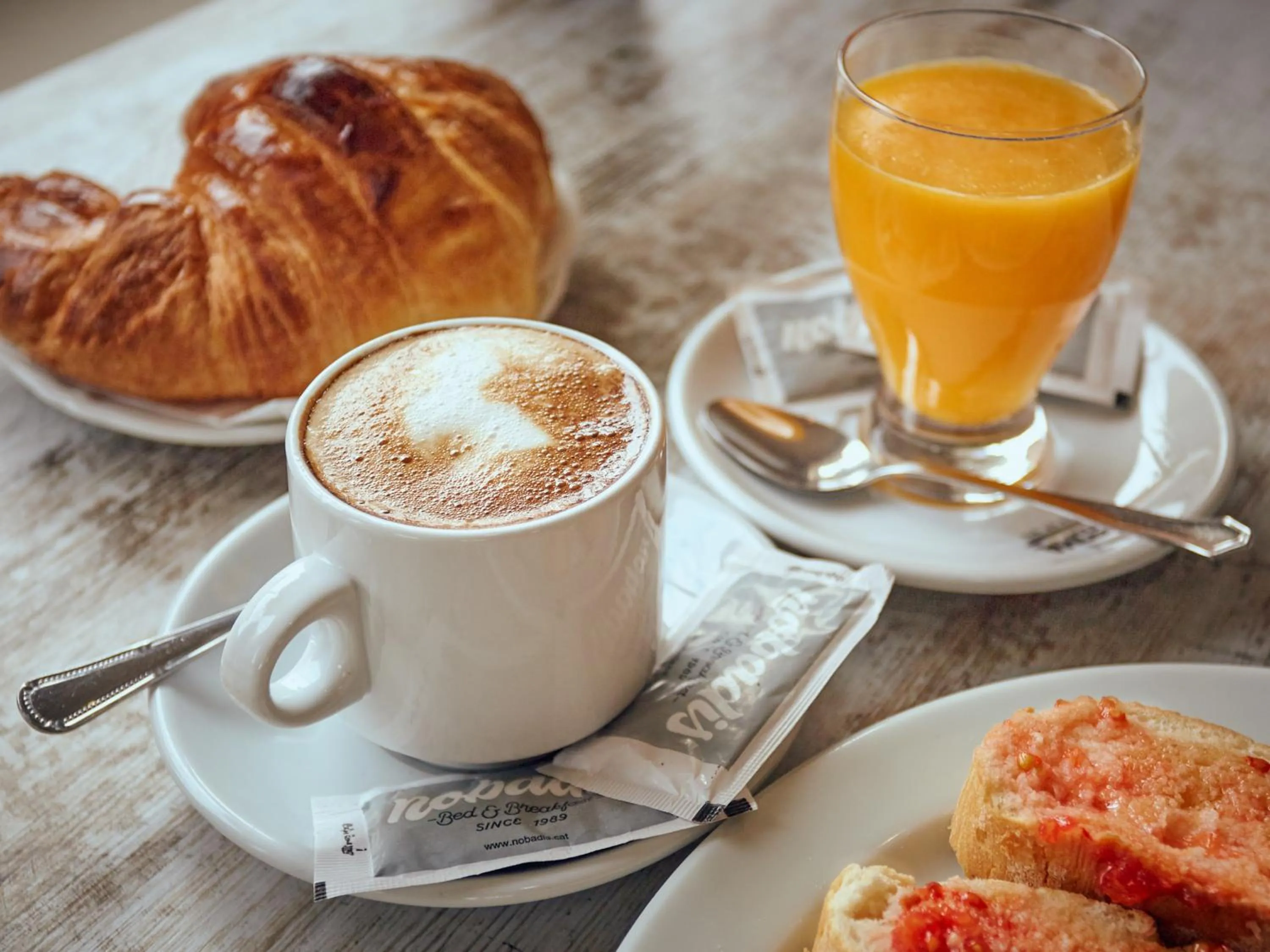 Continental breakfast in Hostal Nobadis