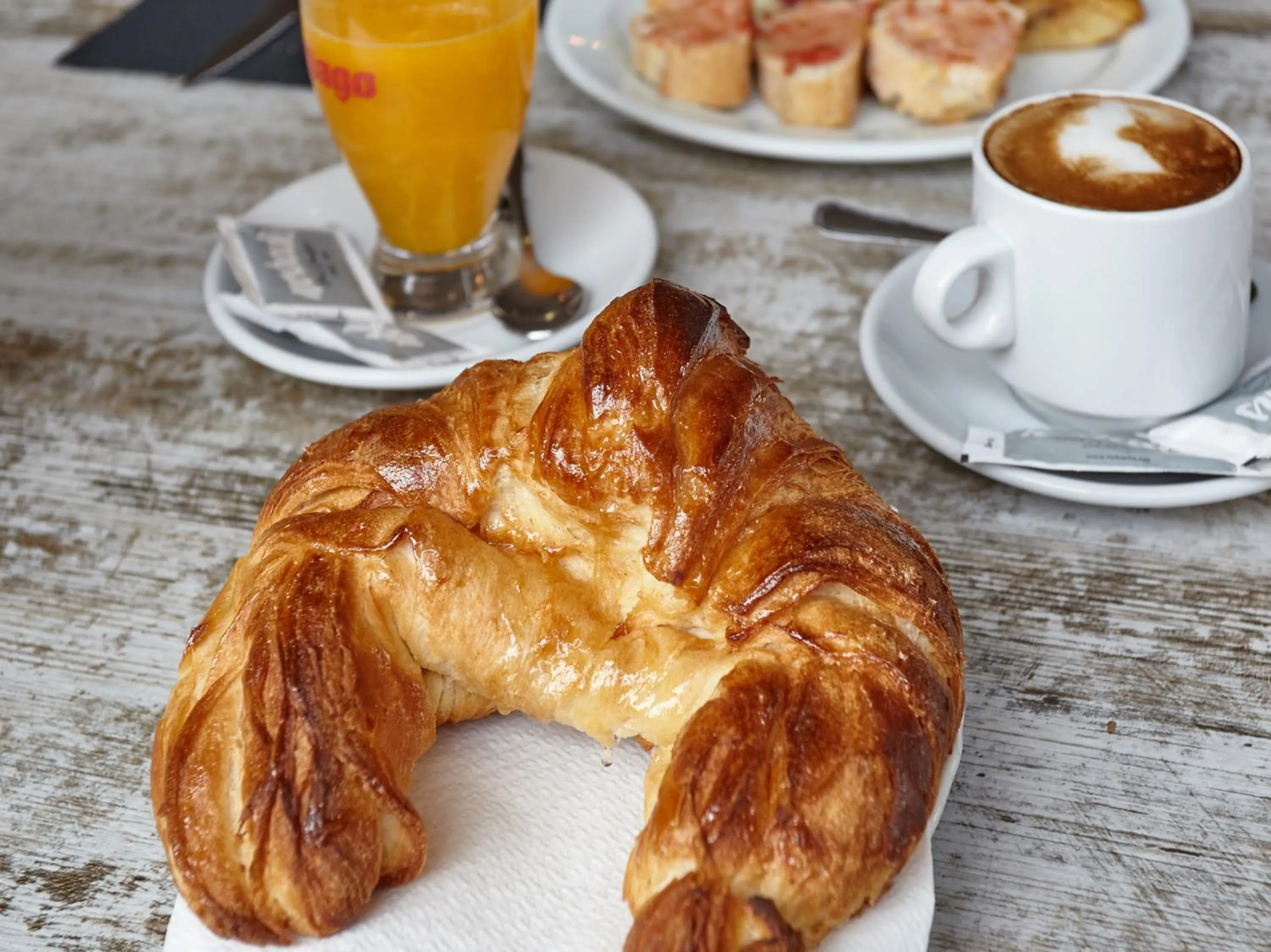 Continental breakfast in Hostal Nobadis