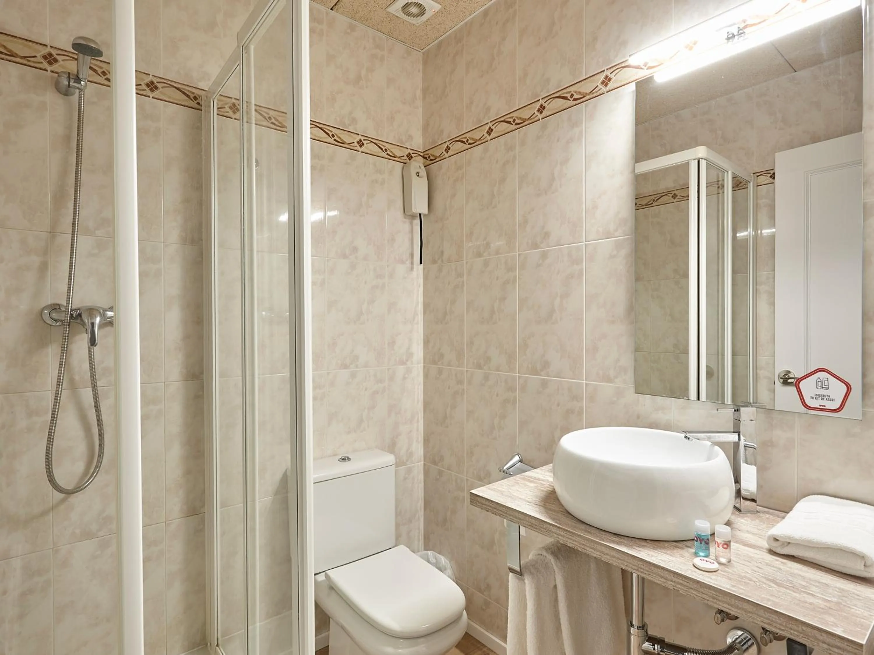 Bathroom in Hostal Nobadis