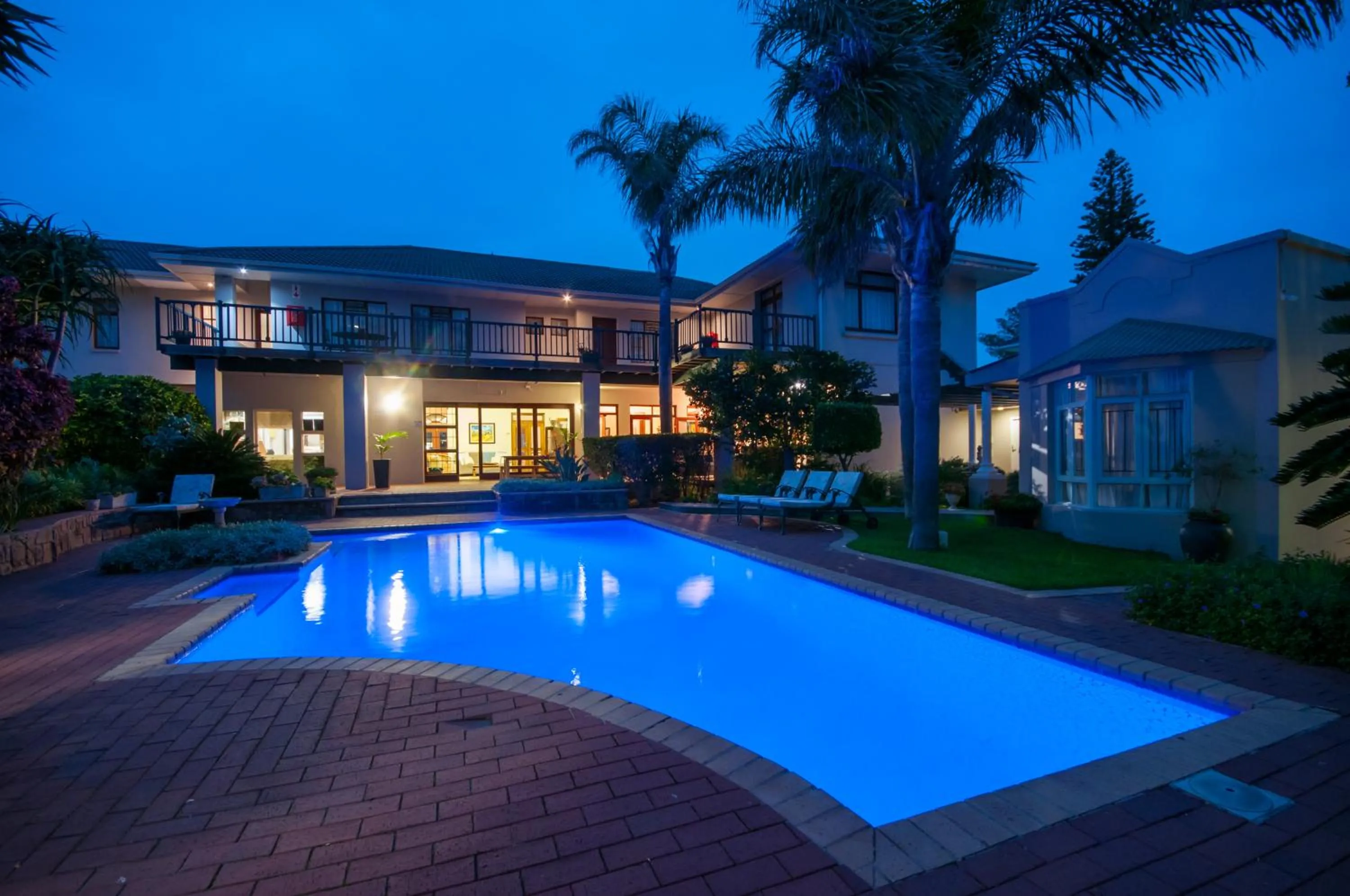 Fifth Avenue Beach House