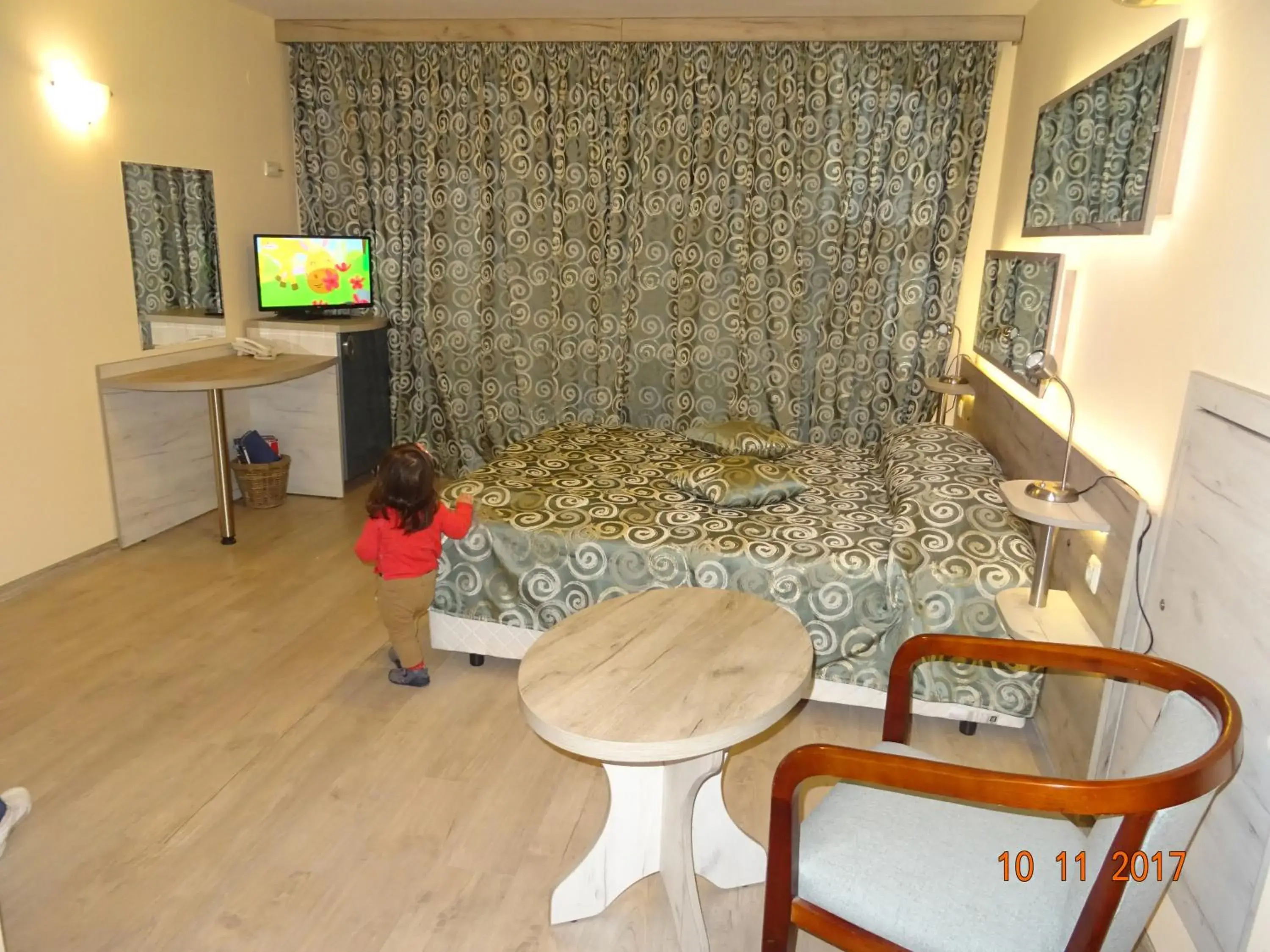 Photo of the whole room in Victoria Hotel Photo of the whole room in Victoria Hotel