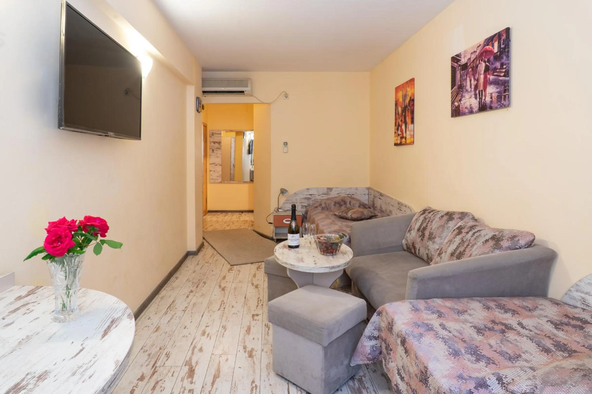 TV and multimedia in Victoria Hotel