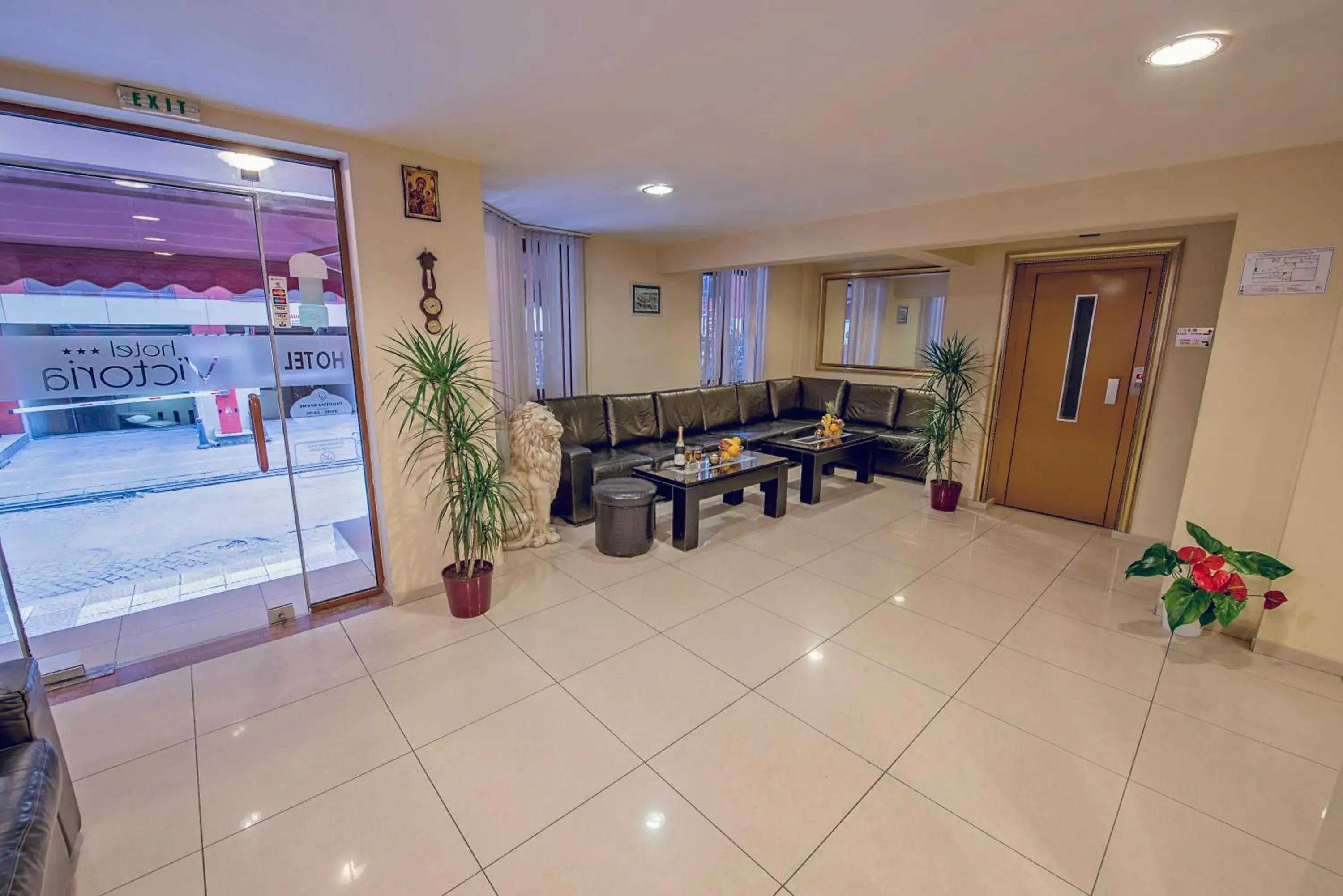 Lobby or reception in Victoria Hotel Lobby or reception in Victoria Hotel