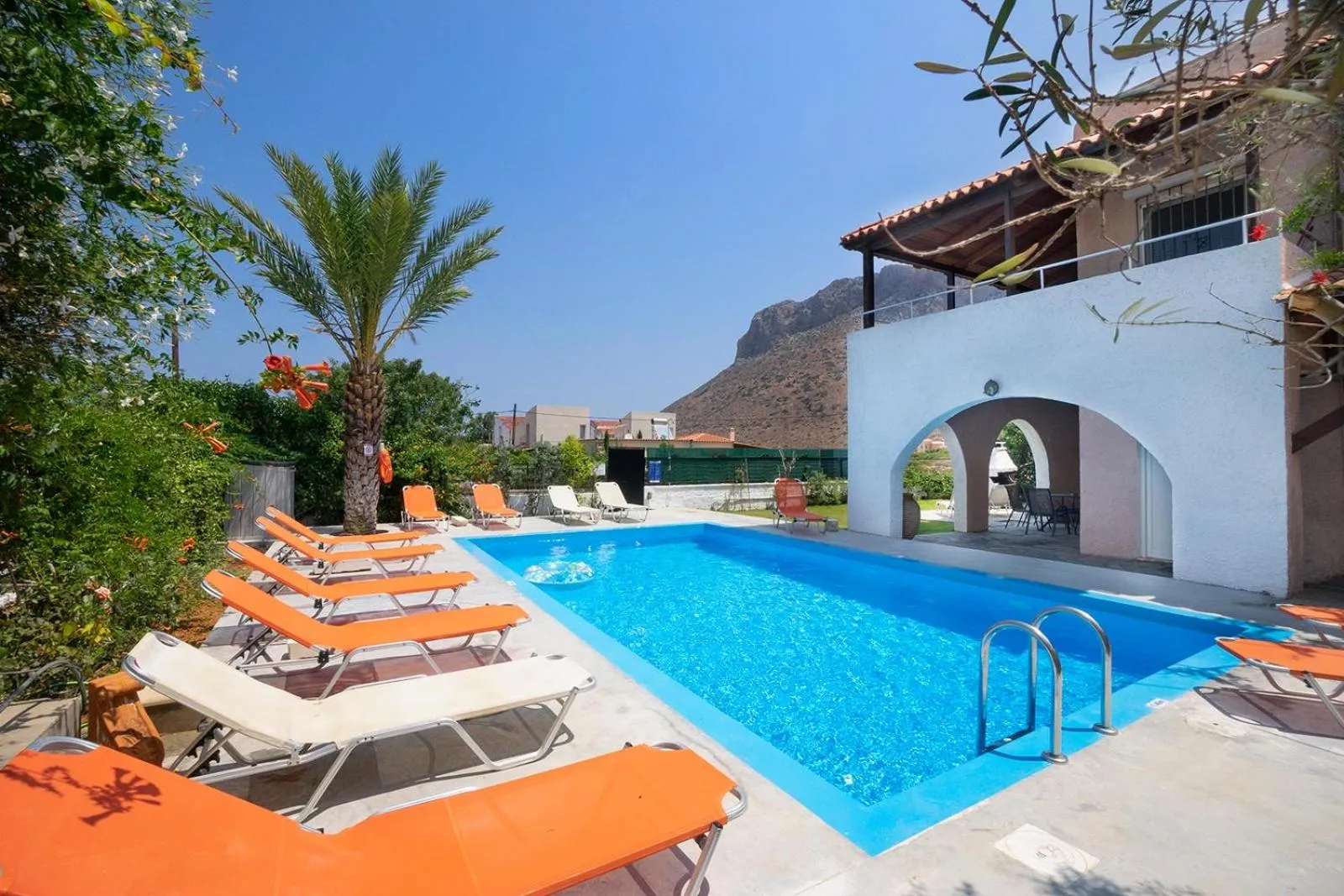 Golden Sea Villa