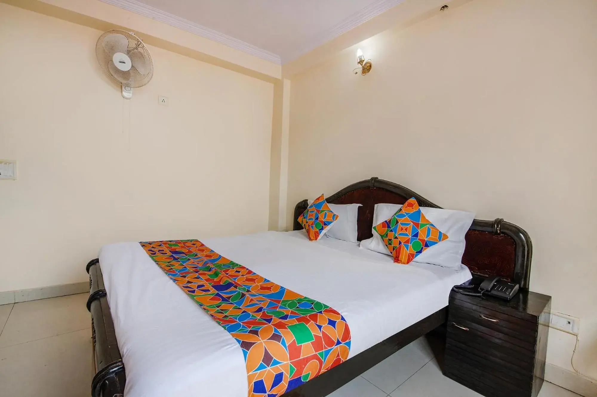 Bed in FabExpress Sapphire Bed in FabExpress Sapphire