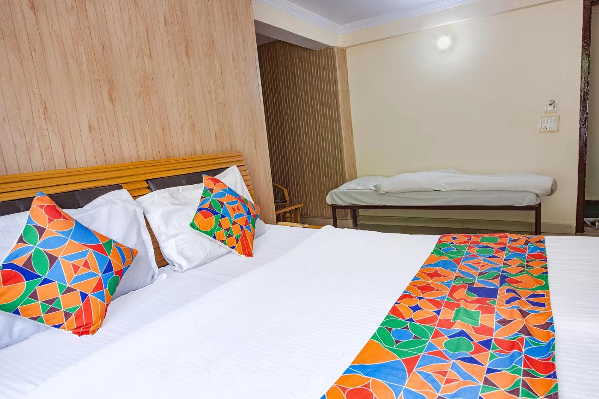 Bed in FabHotel Sapphire