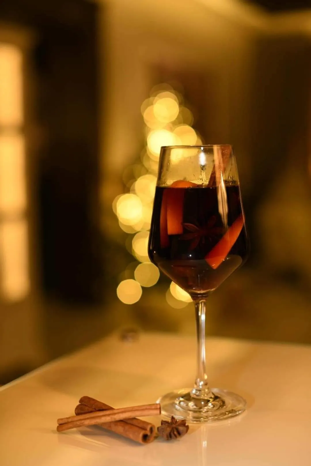 Restaurant/places to eat in Bahnhofs hotel