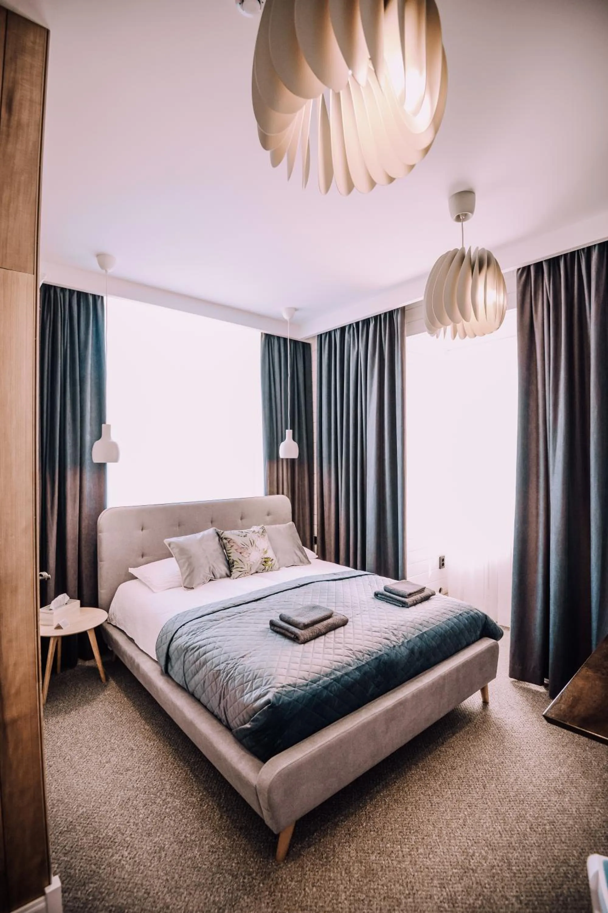 Bathroom, Bed in Bahnhofs hotel