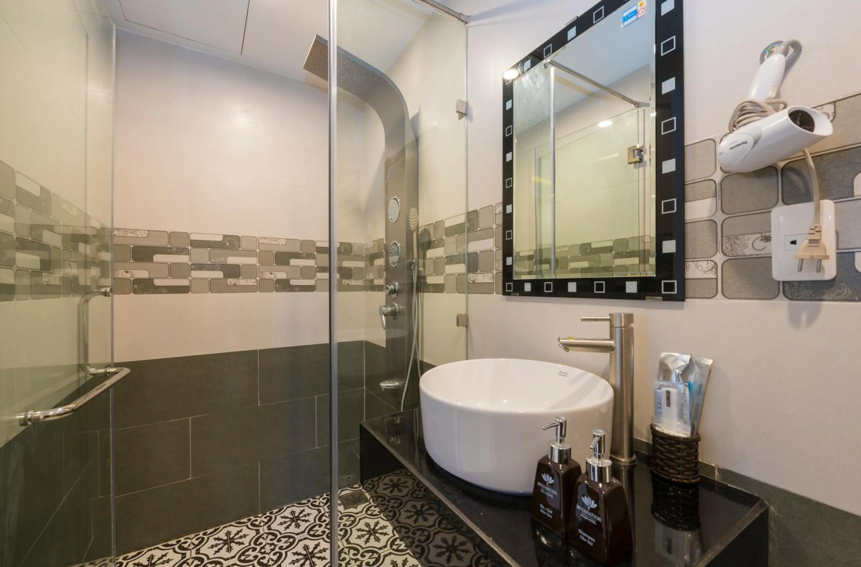 Bathroom in Hoianation Villas Hotel