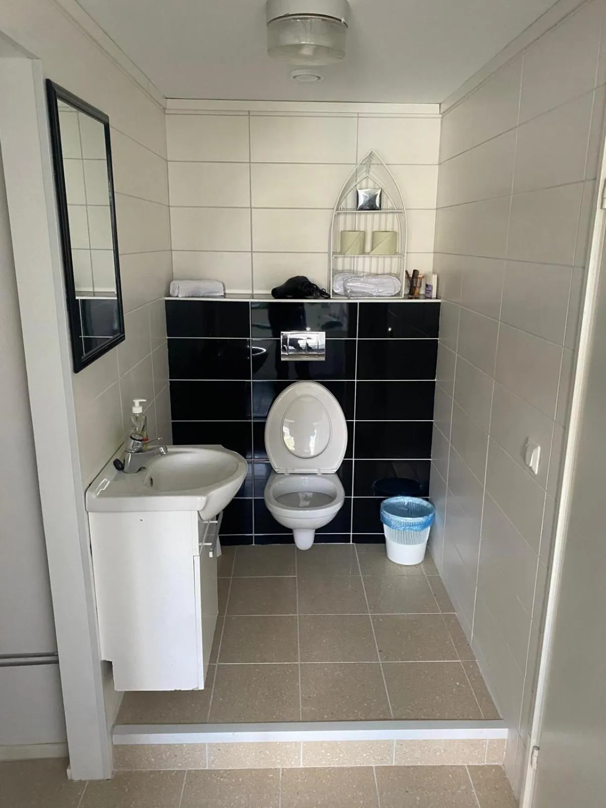 Toilet in Hotel Kiljava