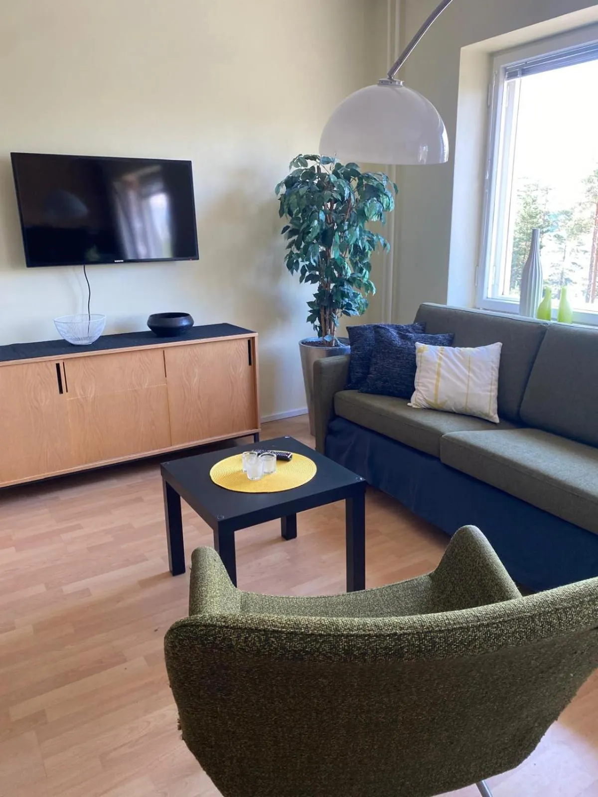 Communal lounge/ TV room in Hotel Kiljava