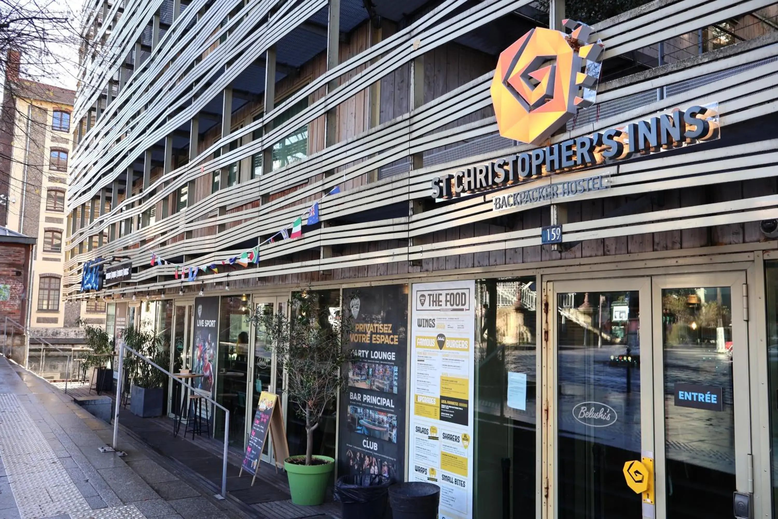 Facade/entrance in St Christopher's Inn Paris - Canal Facade/entrance in St Christopher's Inn Paris - Canal