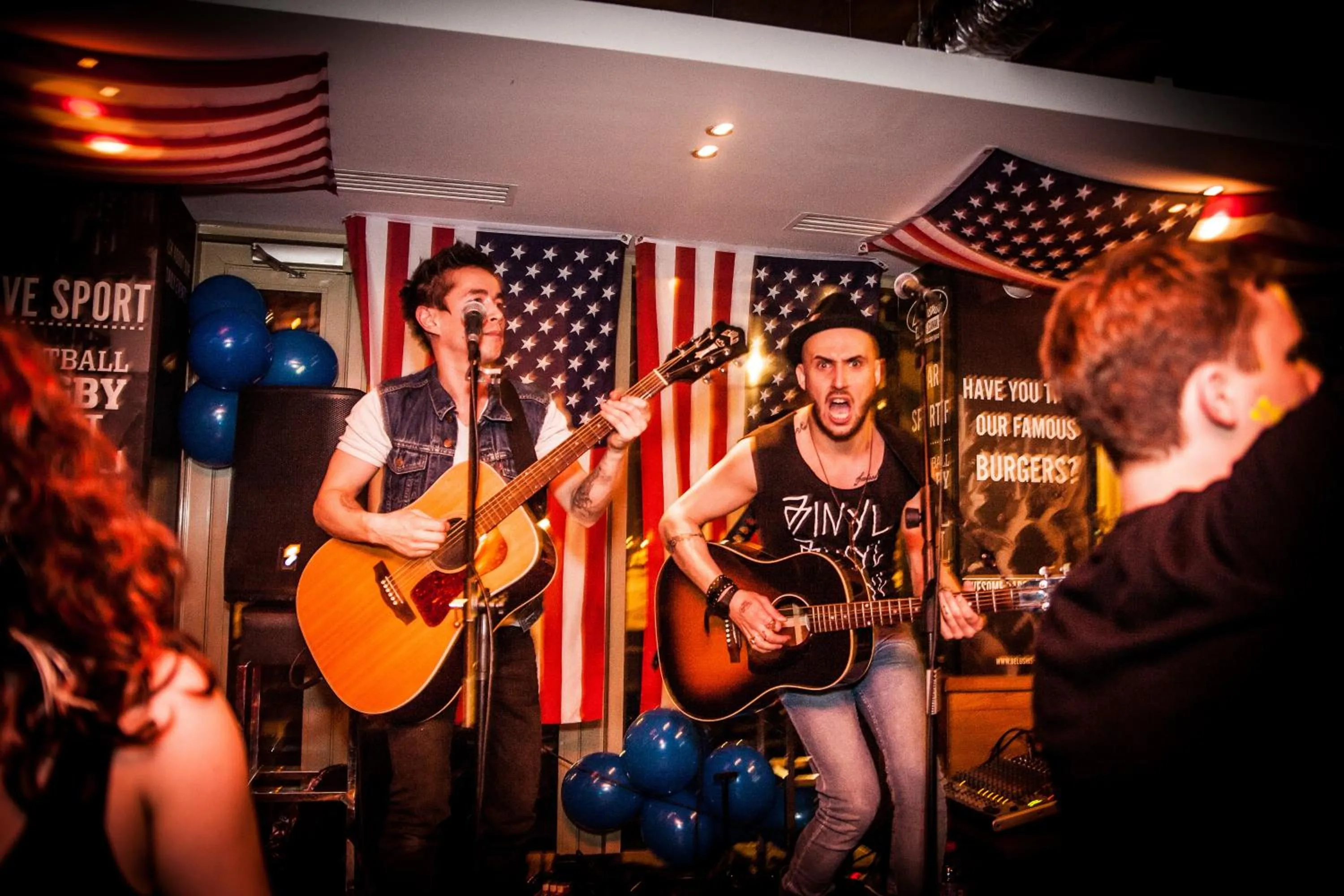 Nightclub / DJ in St Christopher's Inn Paris - Canal