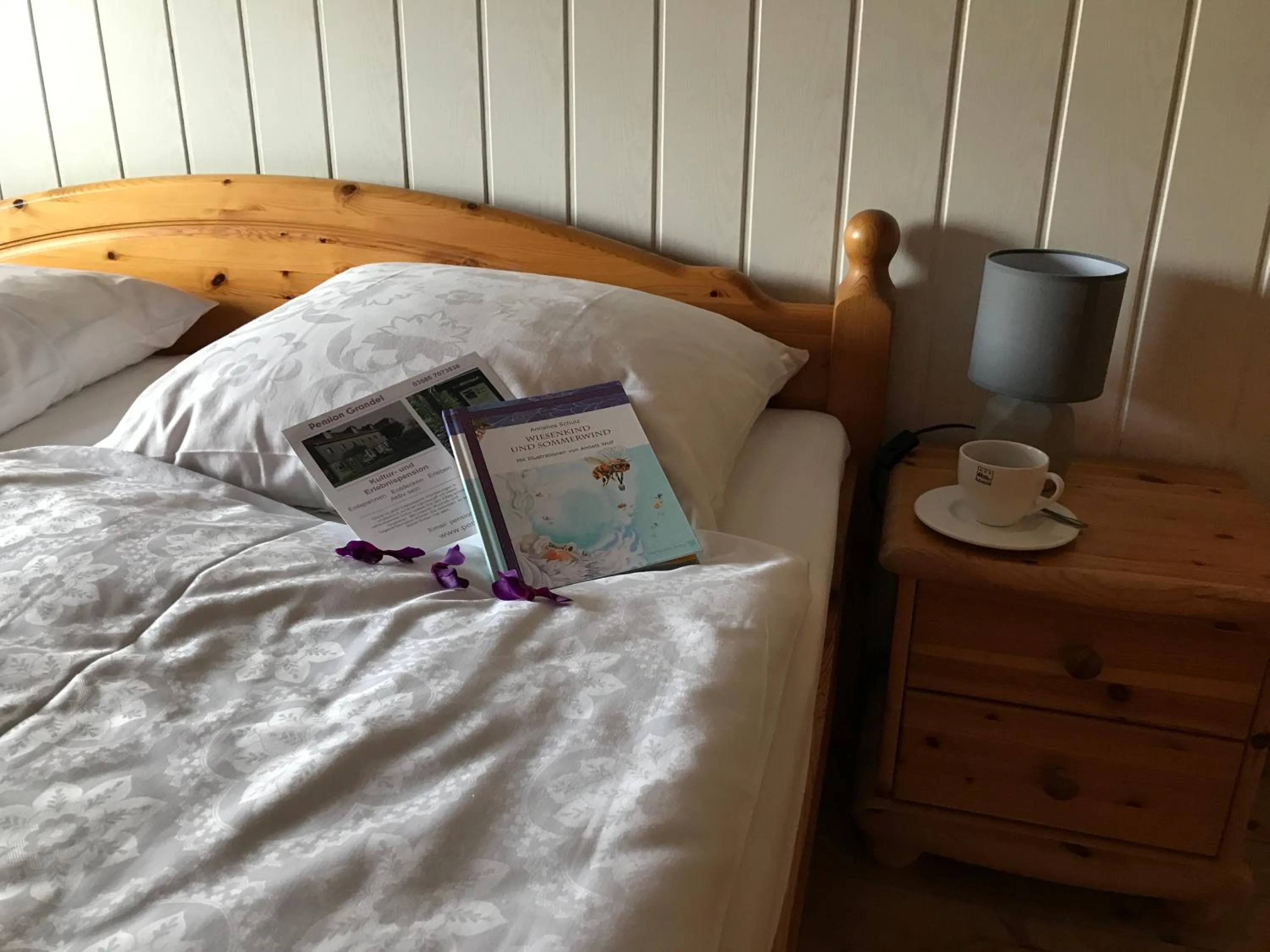 Bedroom, Bed in Pension Grandel