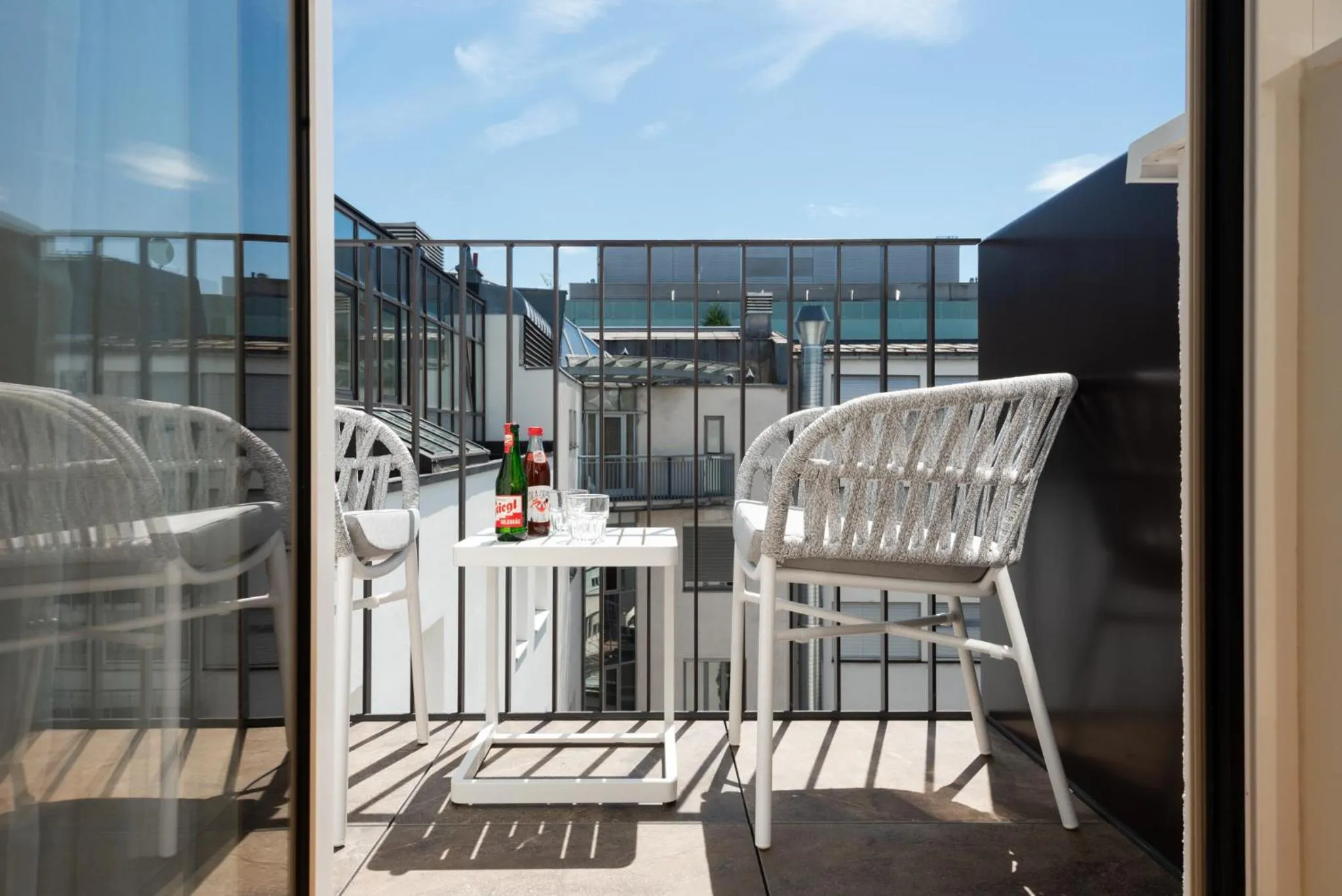 View (from property/room) in master Mirabell