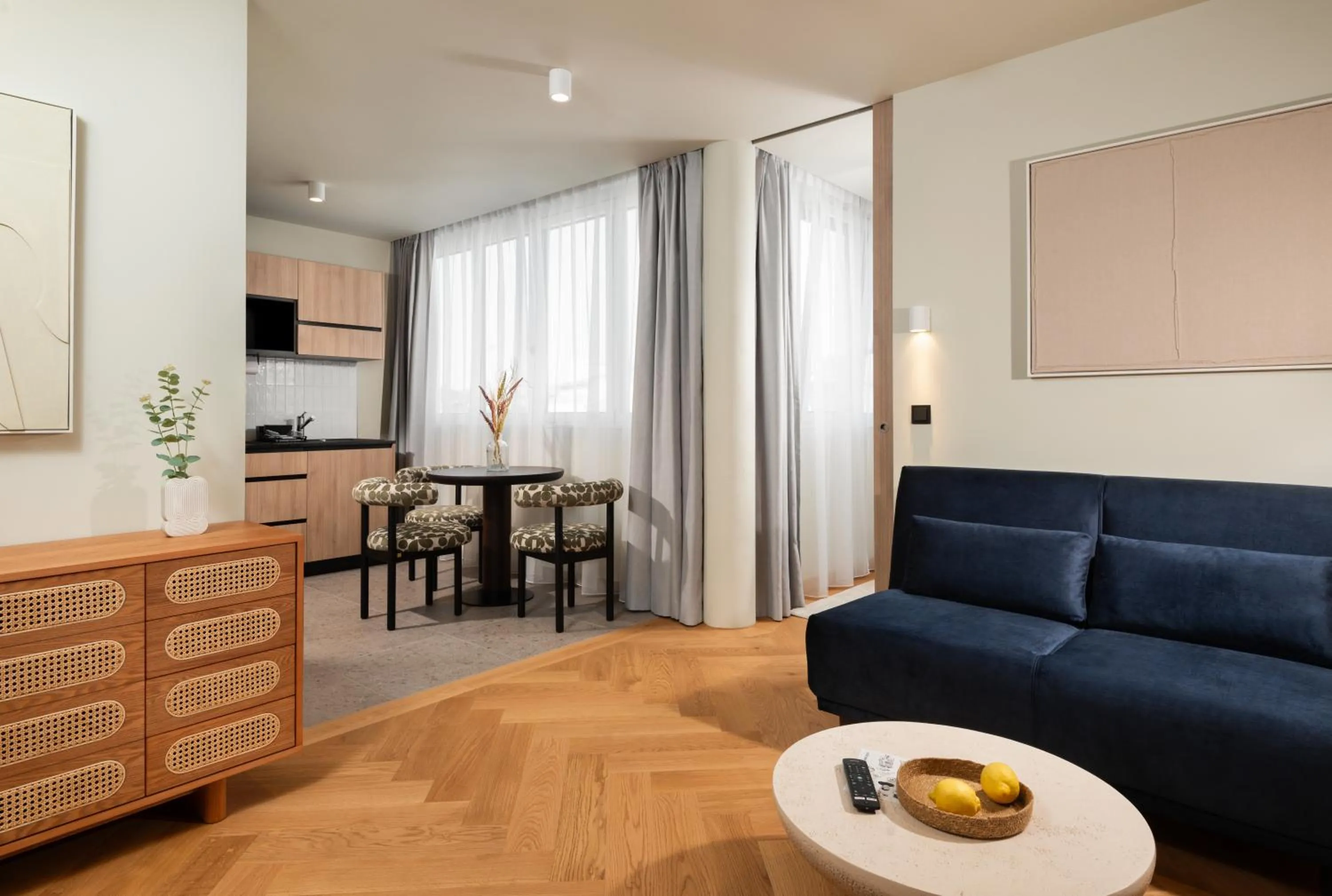 Kitchen or kitchenette in master Mirabell