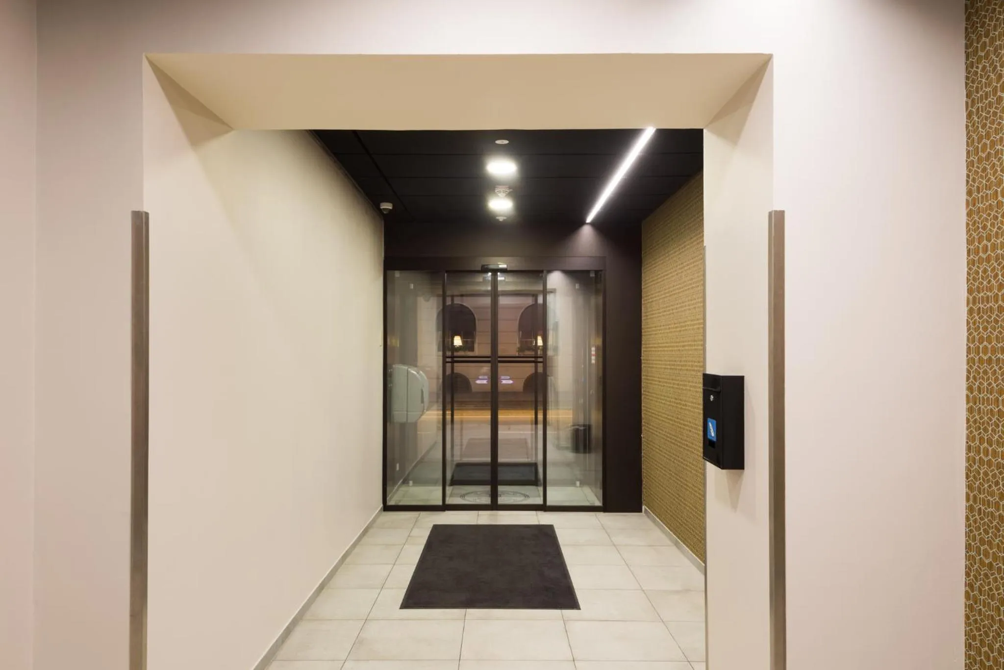 Facade/entrance in master Mirabell