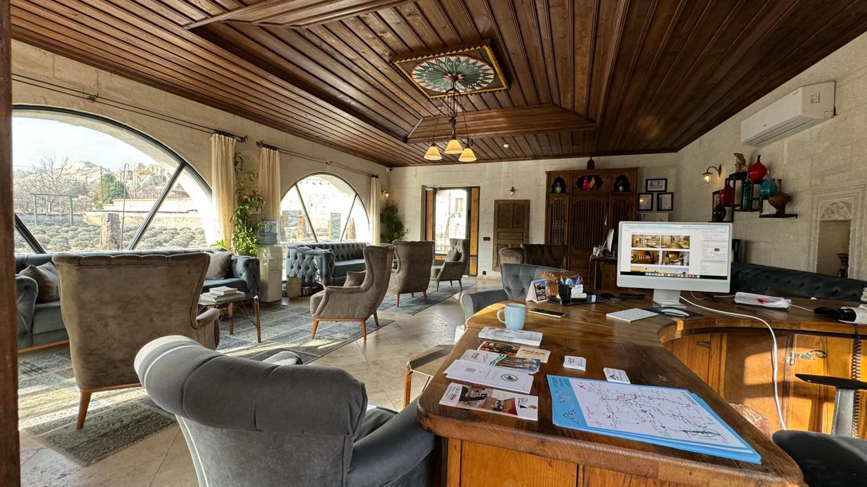 Living room in Design Cave Hotel