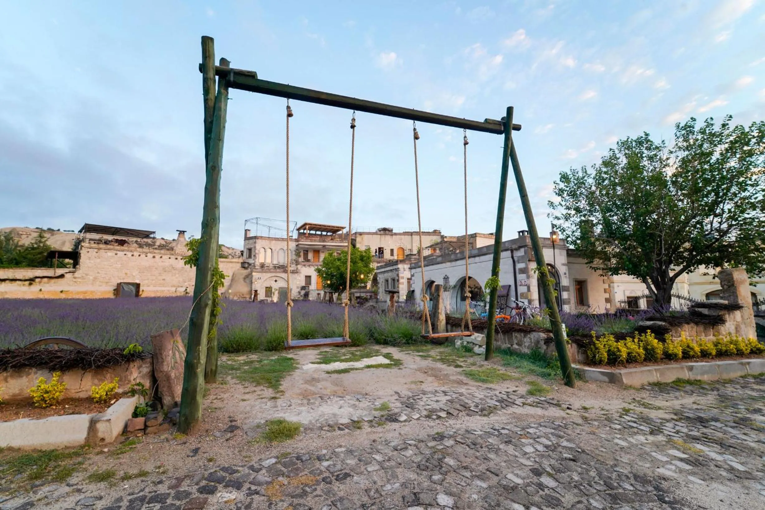 Garden in Design Cave Hotel