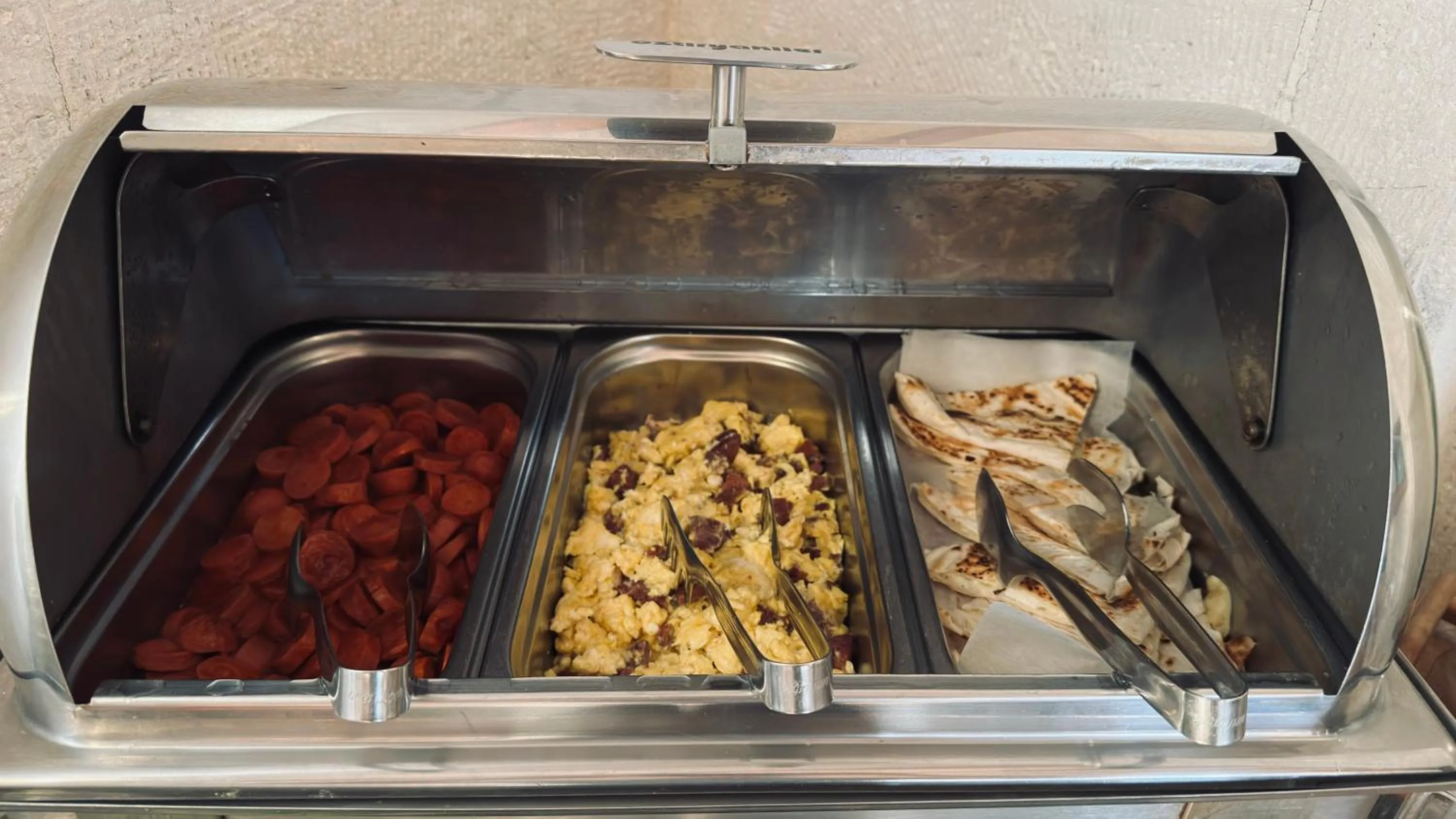 Breakfast in Design Cave Hotel