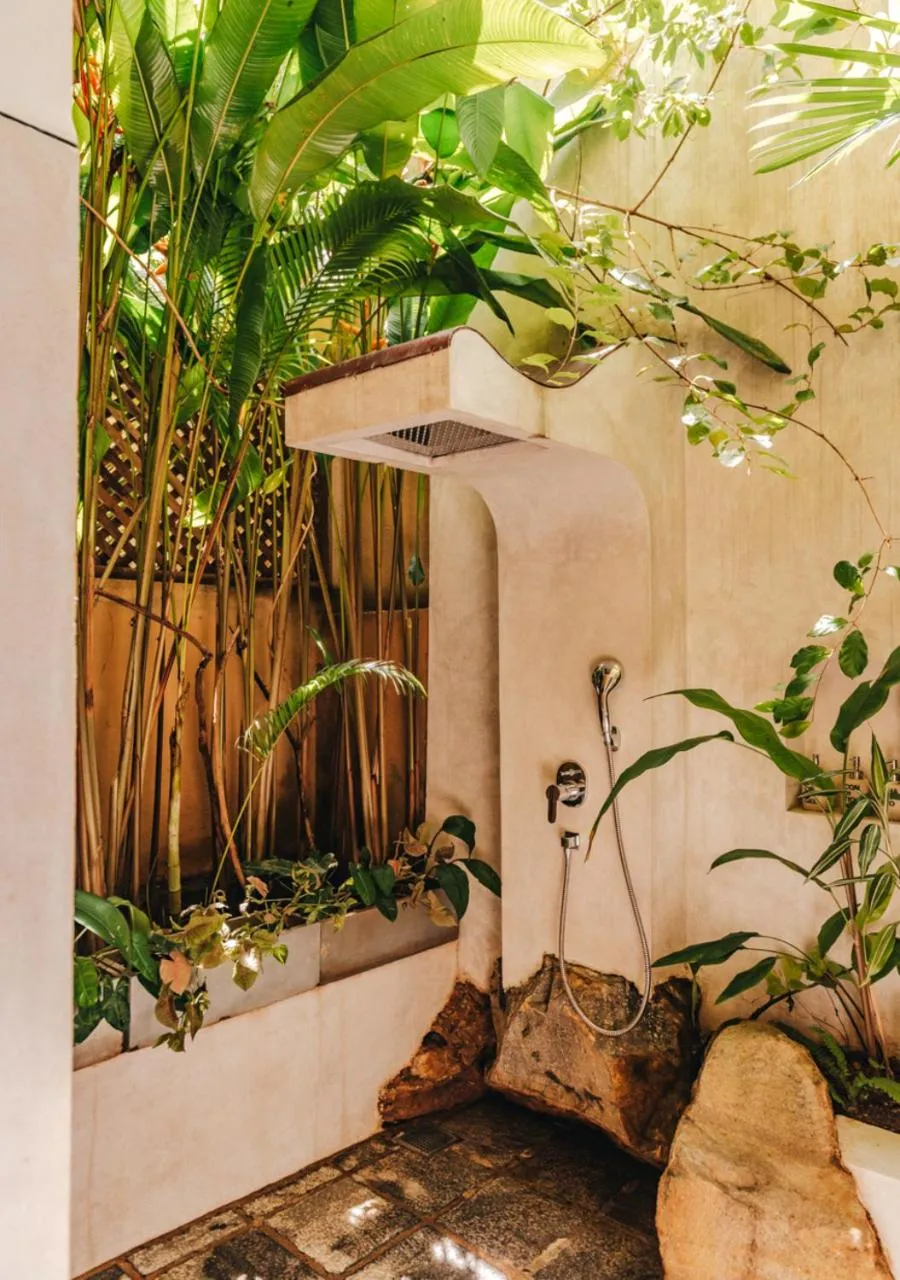 Shower in Villa SPACE