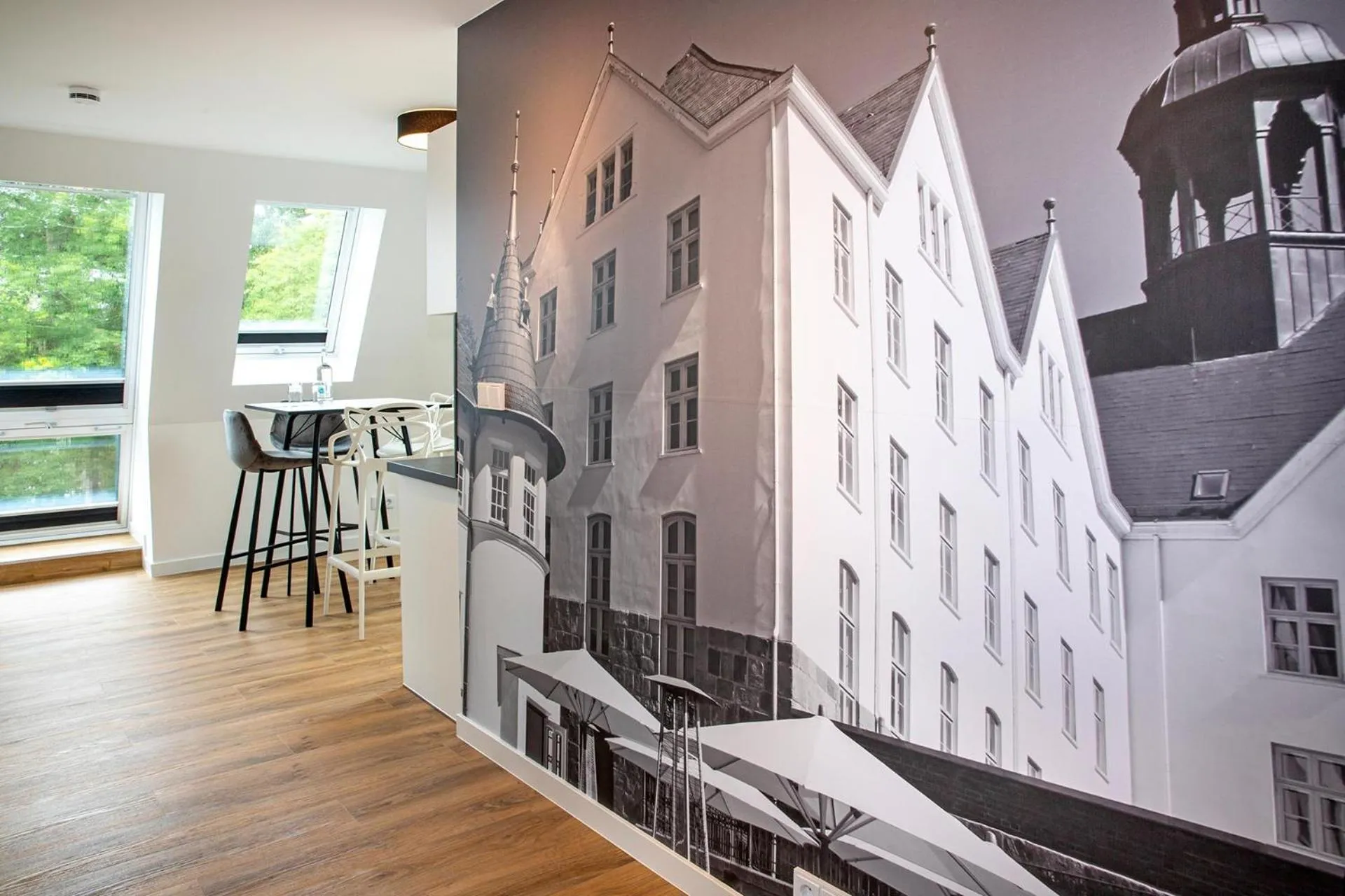 Dining area in Lake House Plön