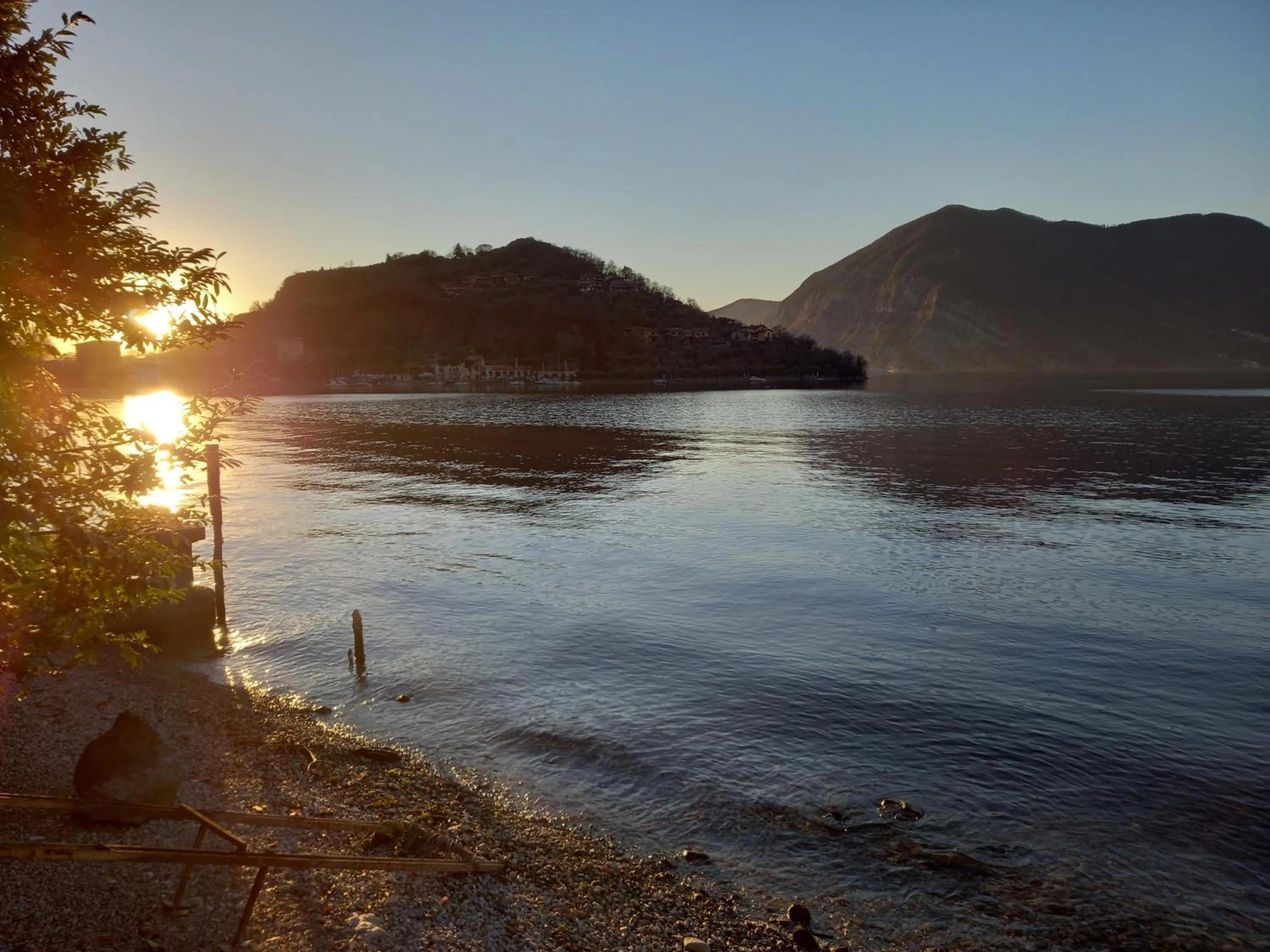 Natural landscape in L'Oleandro sul Lago d'Iseo B&B