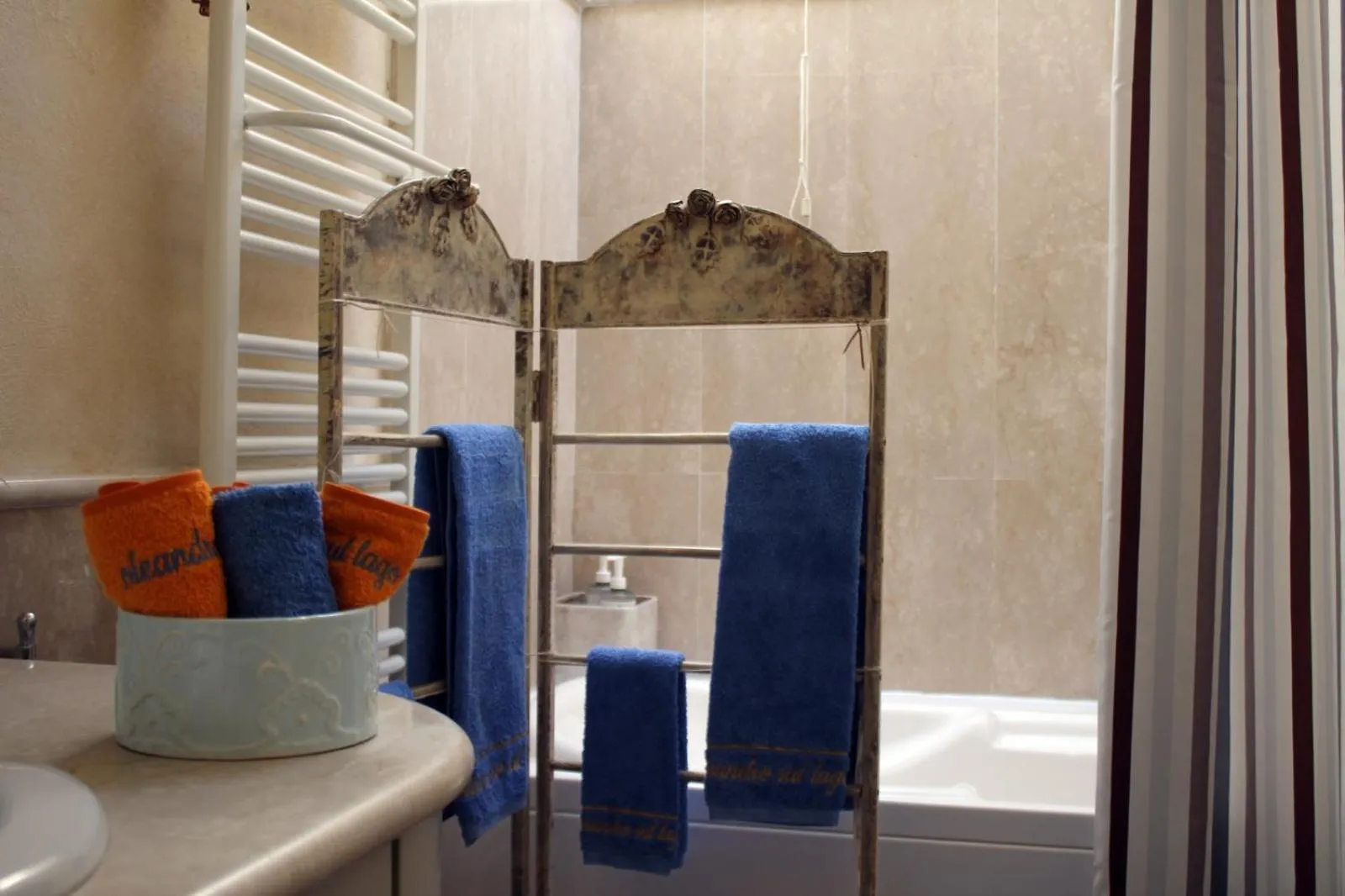 L'Oleandro sul Lago d'Iseo B&B