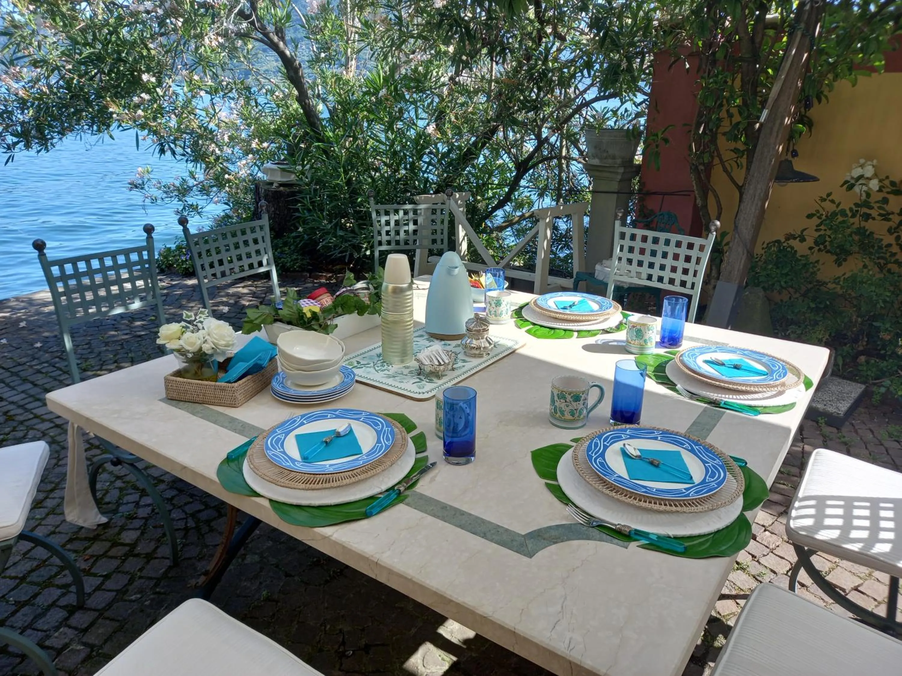 L'Oleandro sul Lago d'Iseo B&B
