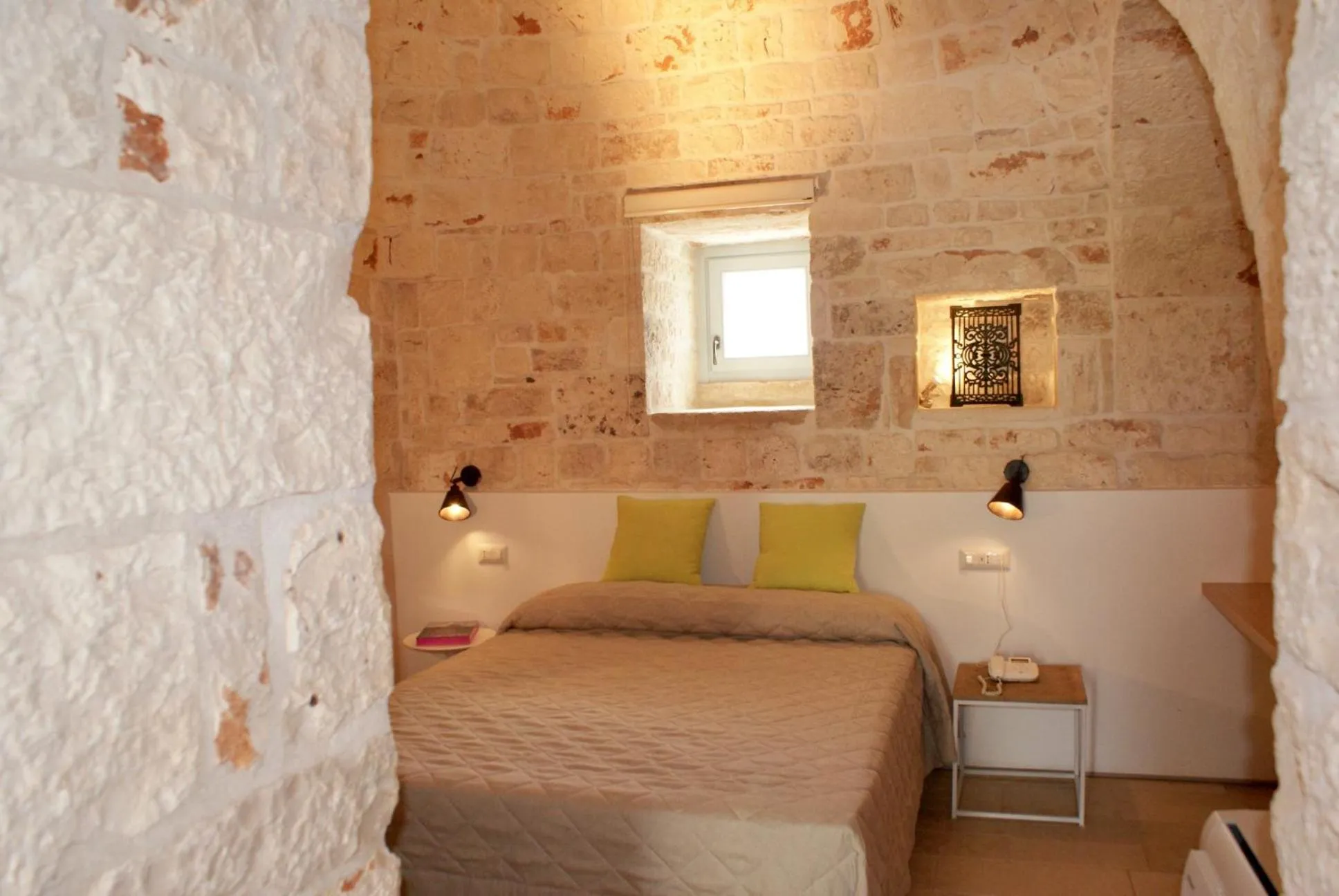 Bed in Masseria Grofoleo