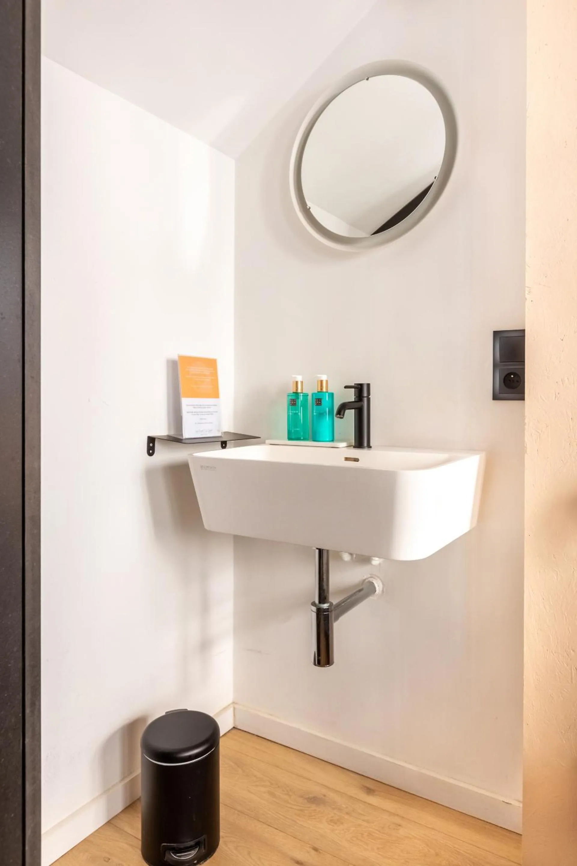 Bedroom in Le Chat Qui Dort - Vieux Lille II