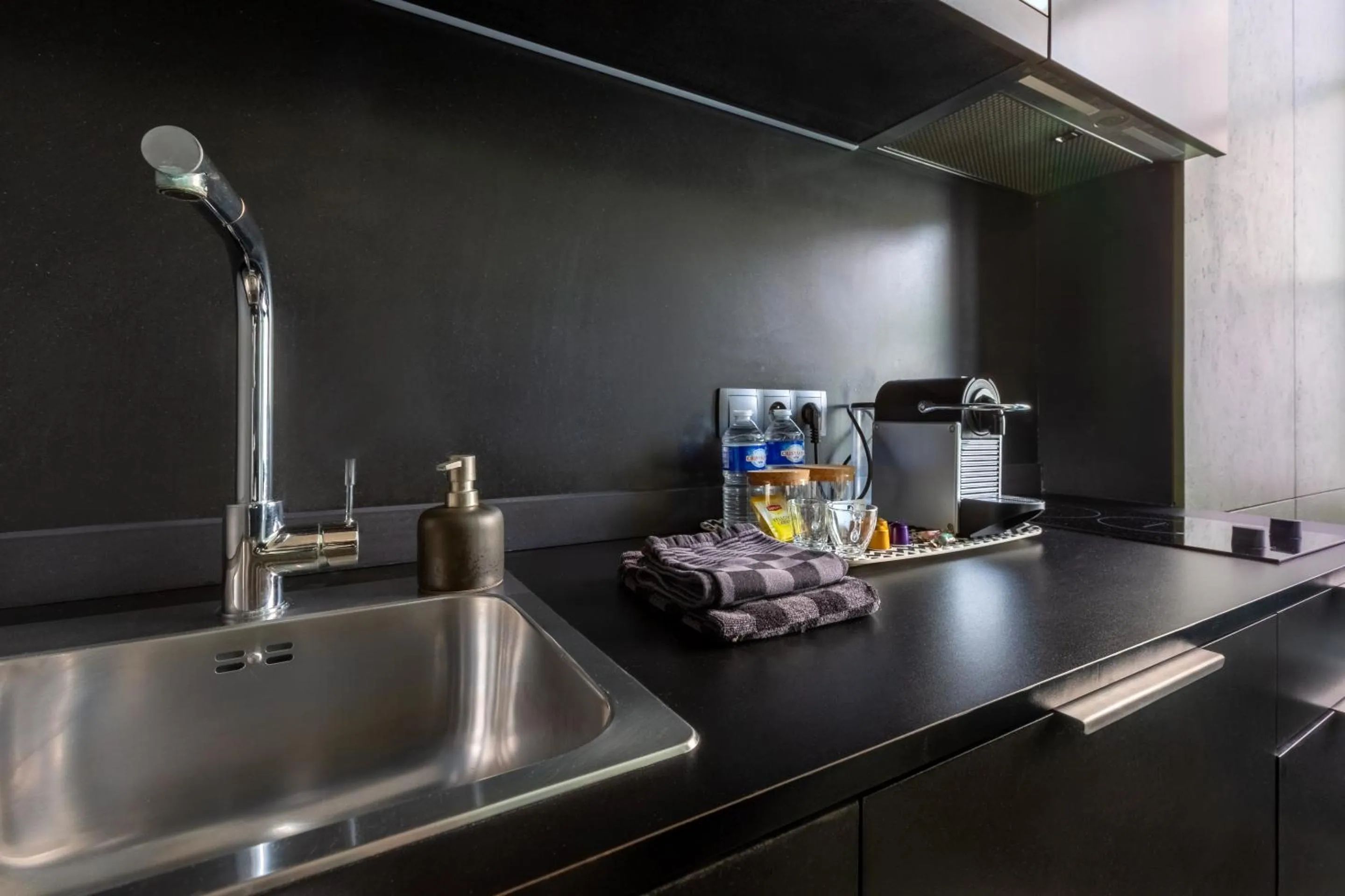 Kitchen or kitchenette in Le Chat Qui Dort - Vieux Lille II