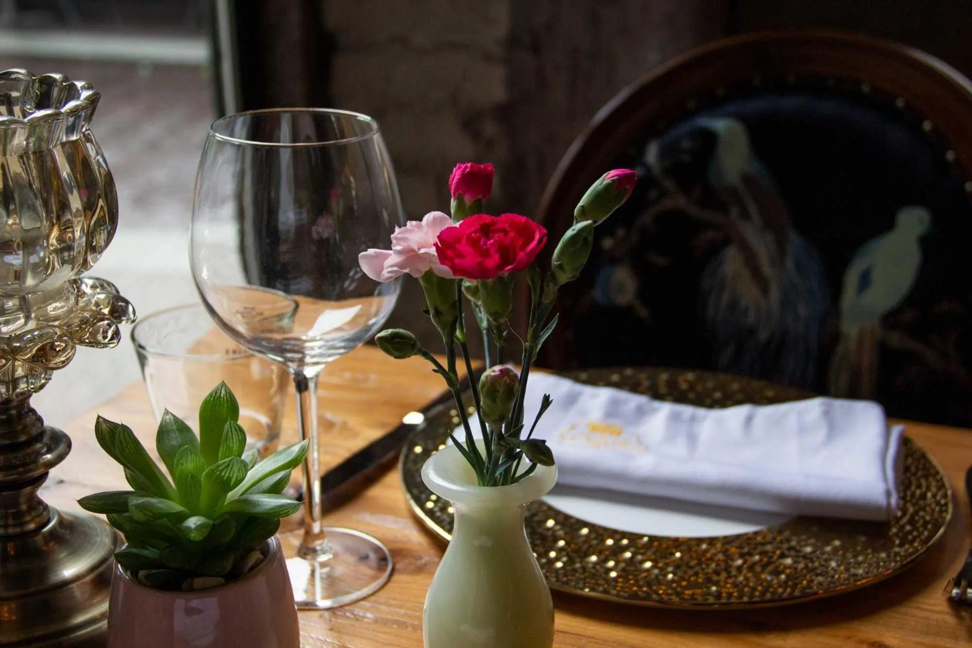 Restaurant/places to eat in Hotel The Stamp