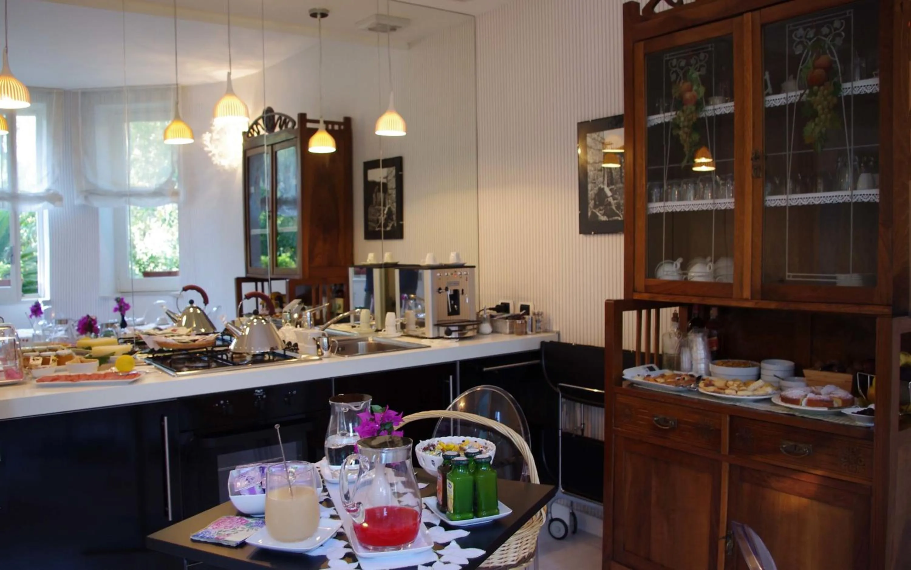 Continental breakfast in La Piccola Locanda