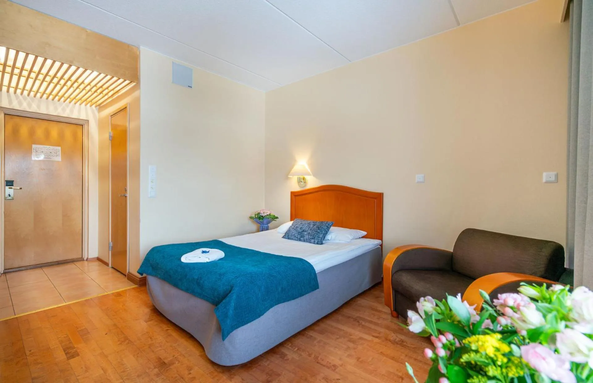 Bedroom, Bed in Hotel Kurikka