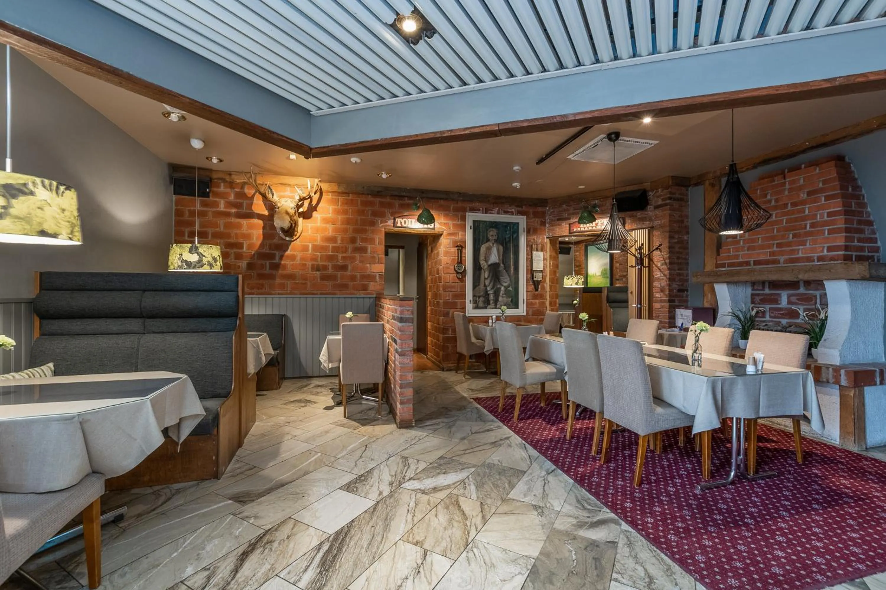 Restaurant/places to eat in Hotel Kurikka