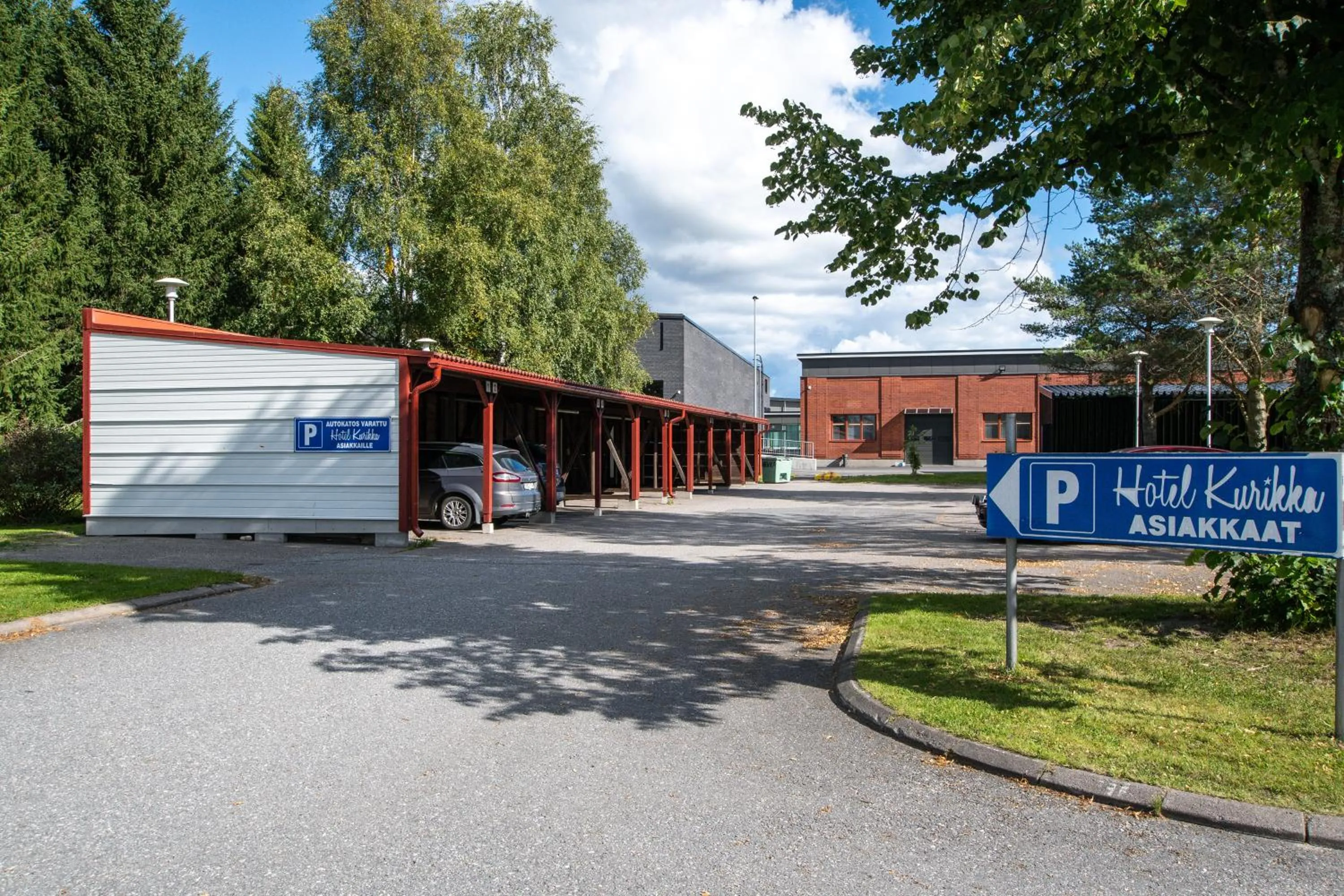 Parking in Hotel Kurikka
