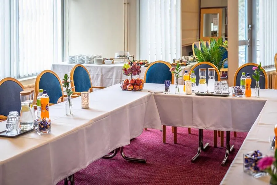 Restaurant/places to eat in Hotel Kurikka