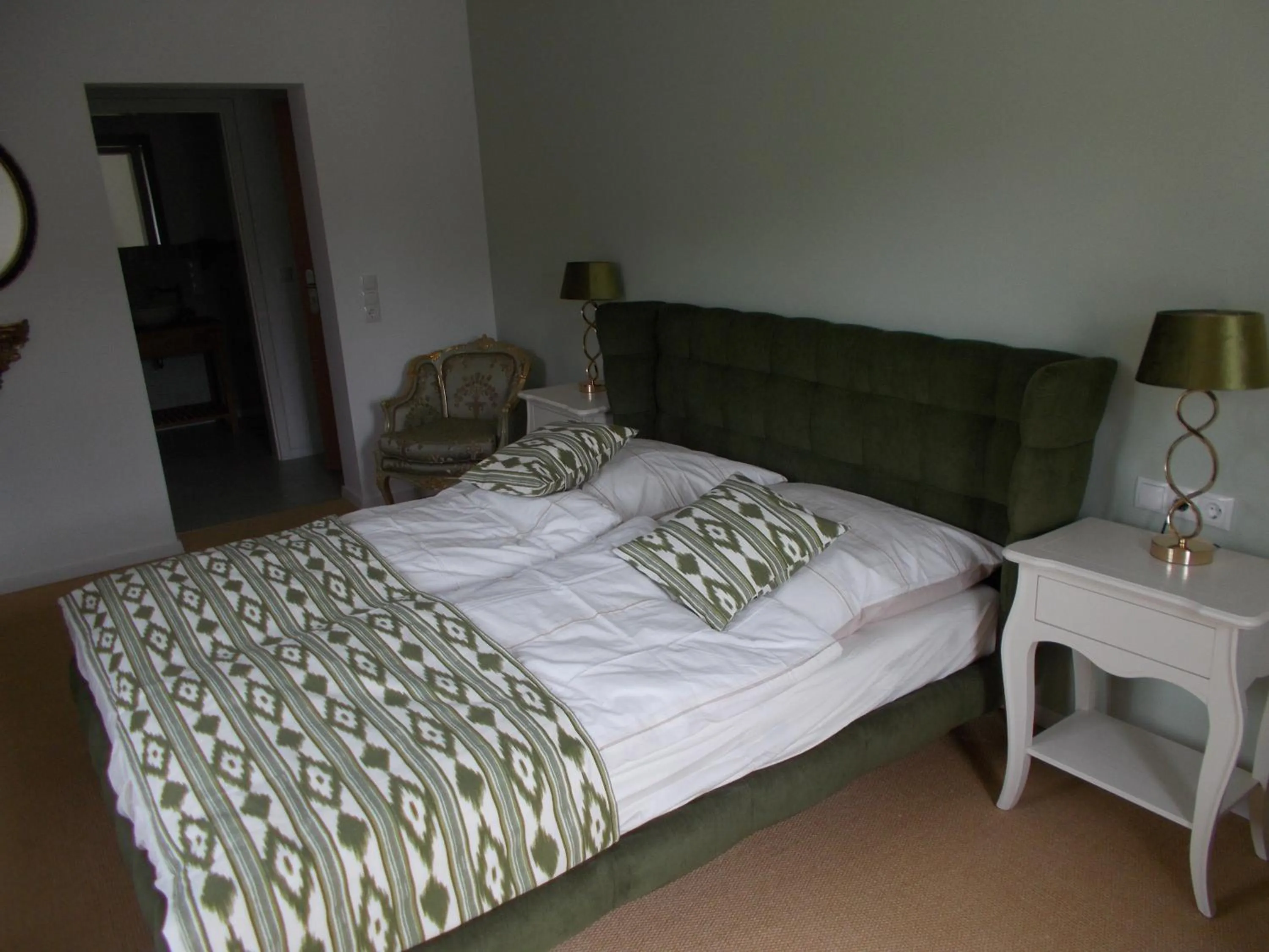 Bed in Boutique-Hotel „Altes Rathaus“
