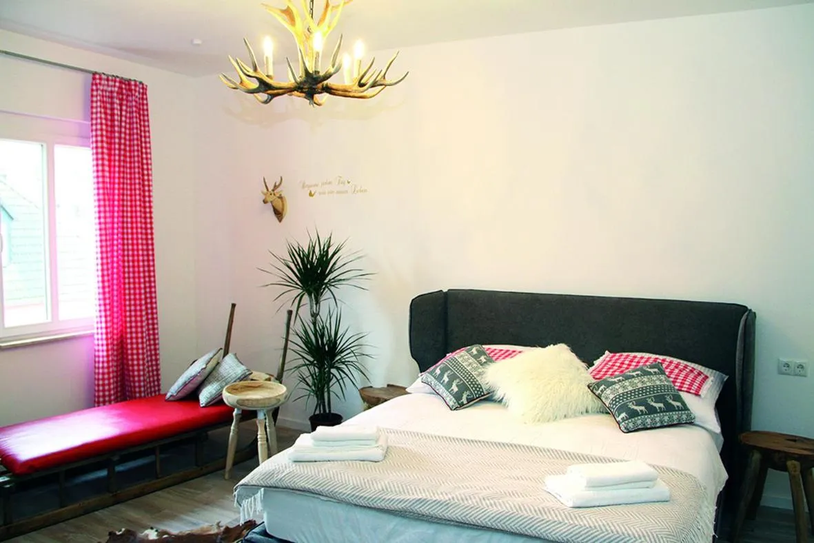 Photo of the whole room, Bed in Boutique-Hotel „Altes Rathaus“