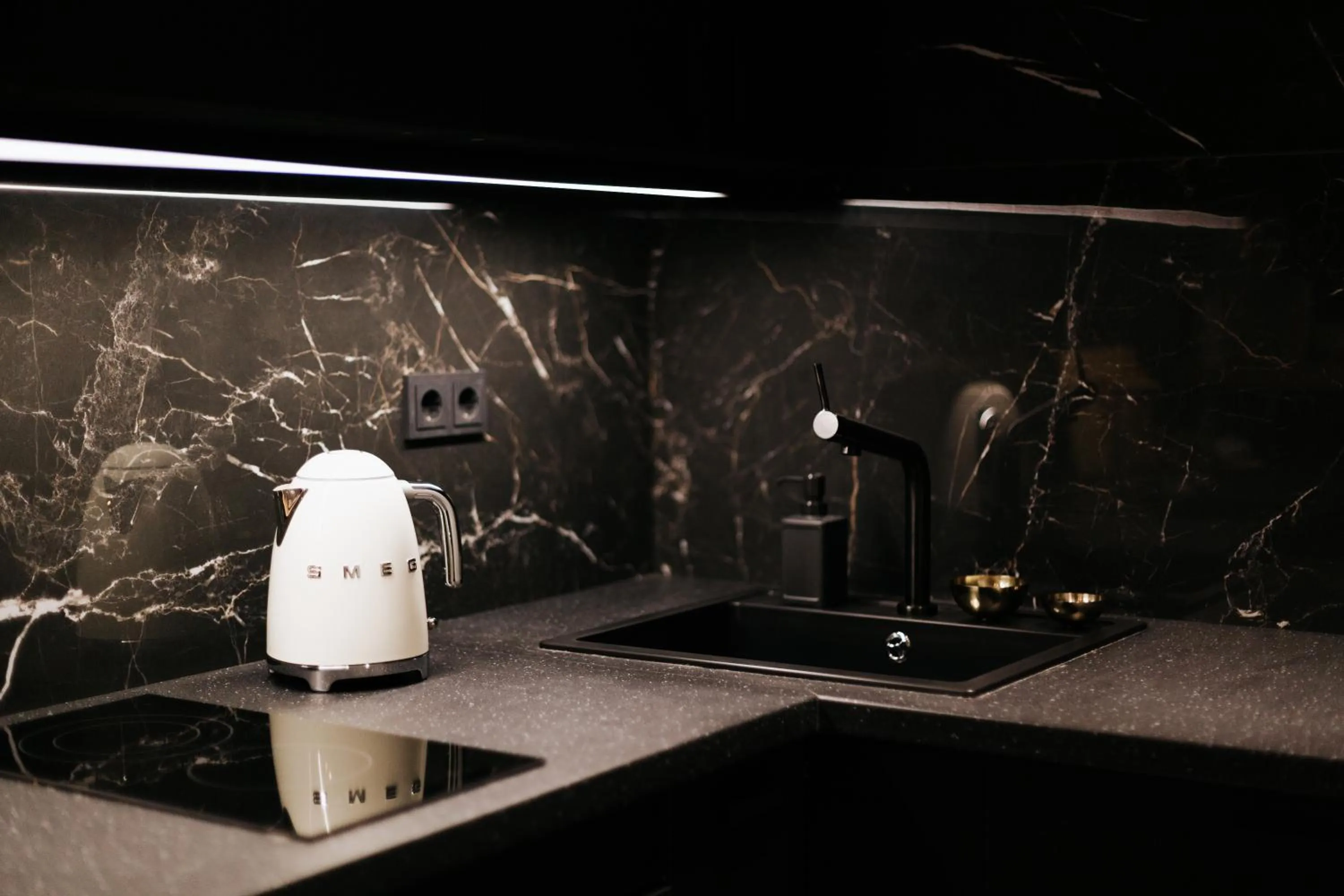 Coffee/tea facilities in TG Hotel Apartments Budapest