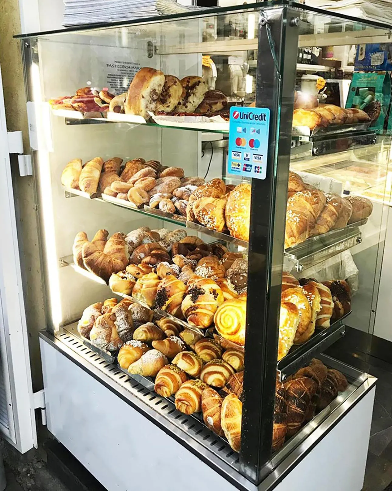 Food and drinks in Napoli Regina